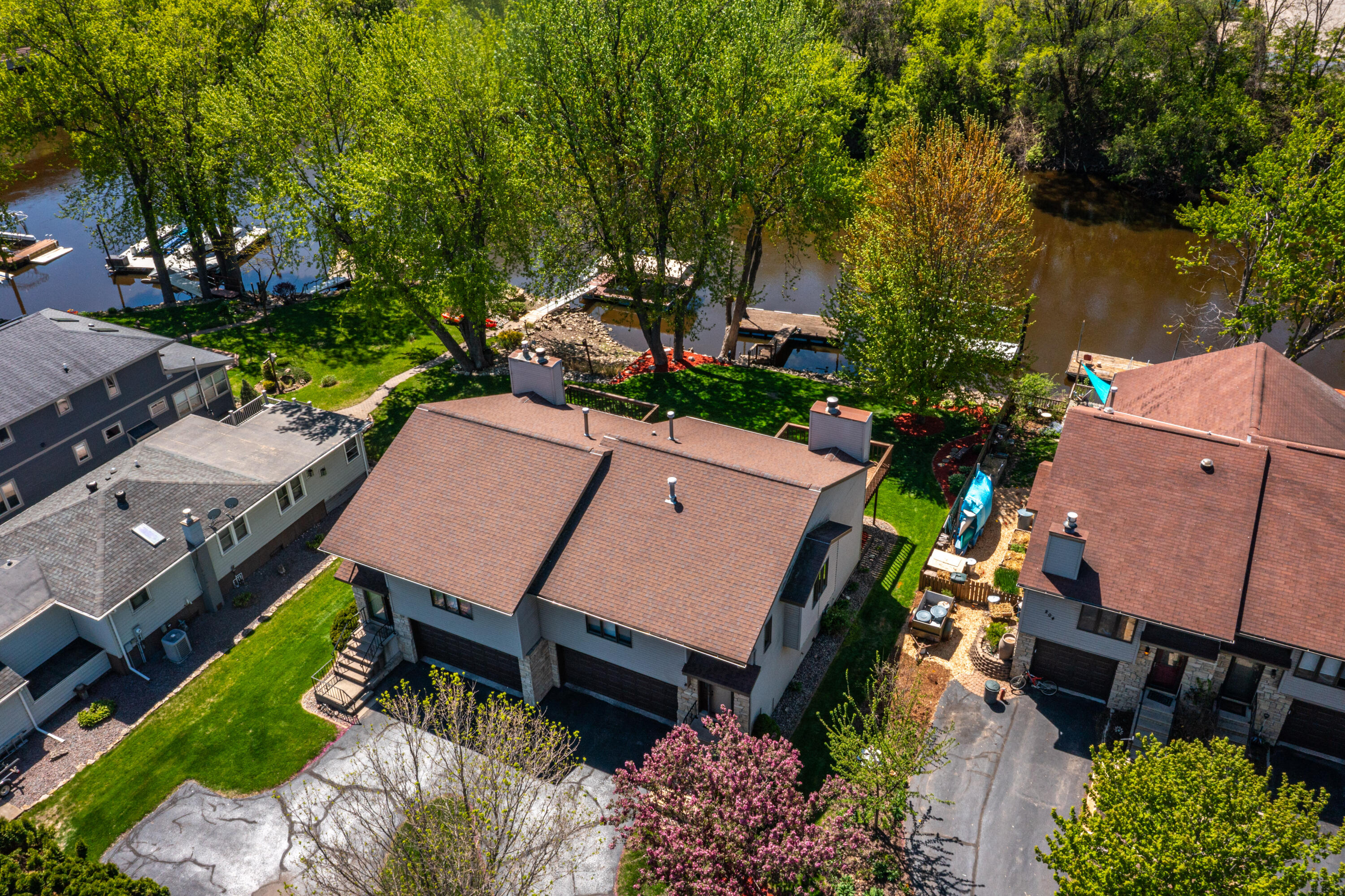 Wisconsin Lake Home for sale (MLS#: 1917911) at 206  WESTVIEW PL -, in La Crosse, Wisconsin. (10 of 46)