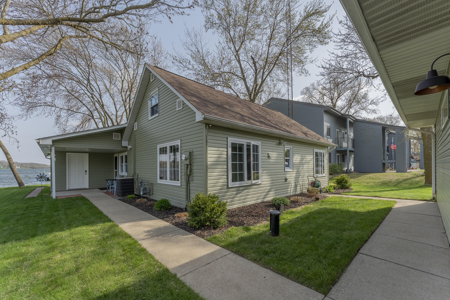 Wisconsin Lake Home for sale (MLS#: 1917934) at 544 N Cogswell Dr, in Salem Lakes, Wisconsin. (3 of 25)