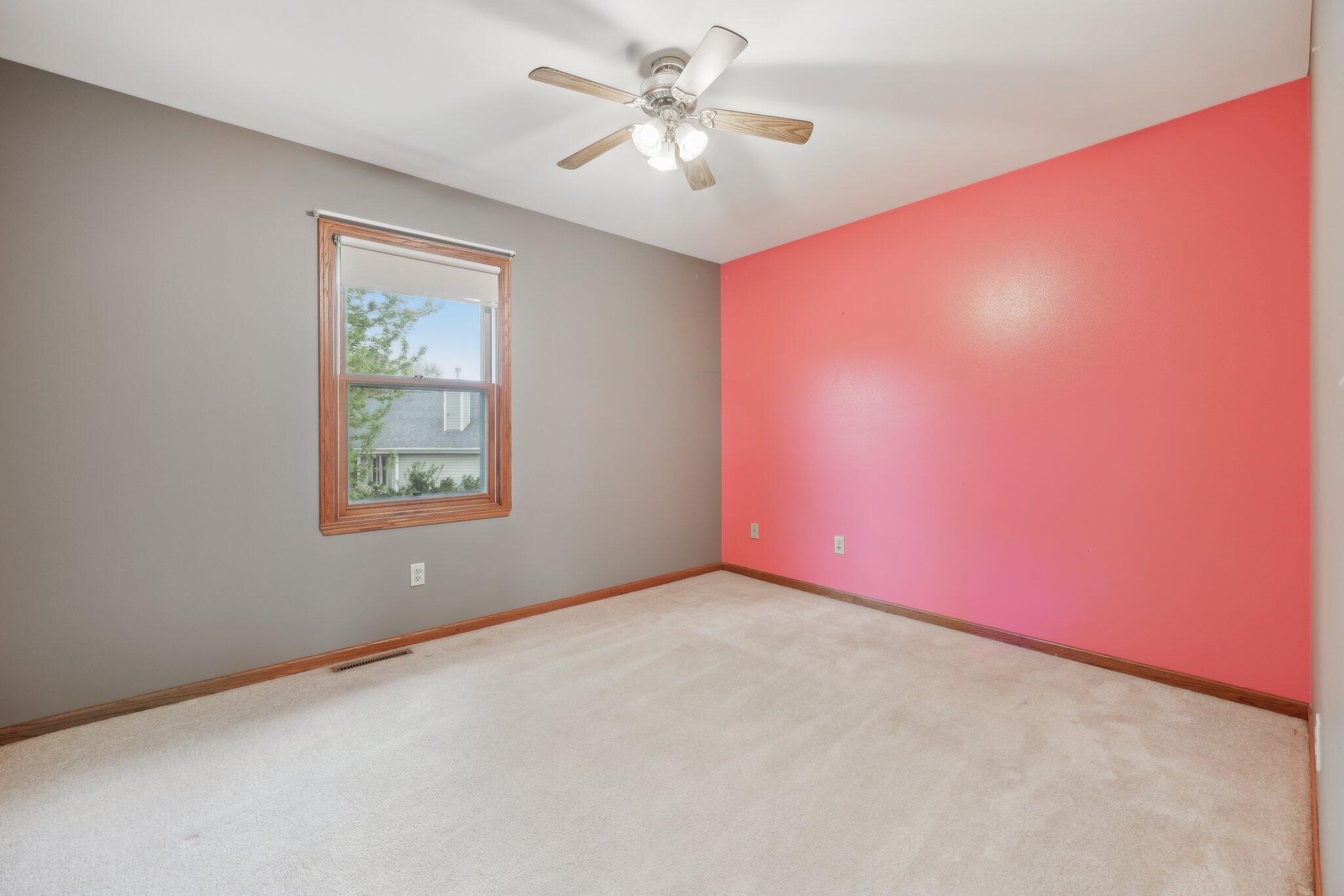 Wisconsin Lake Home for sale (MLS#: 1918323) at 1212 N Glenwood Cir, in West Bend, Wisconsin. (17 of 40)
