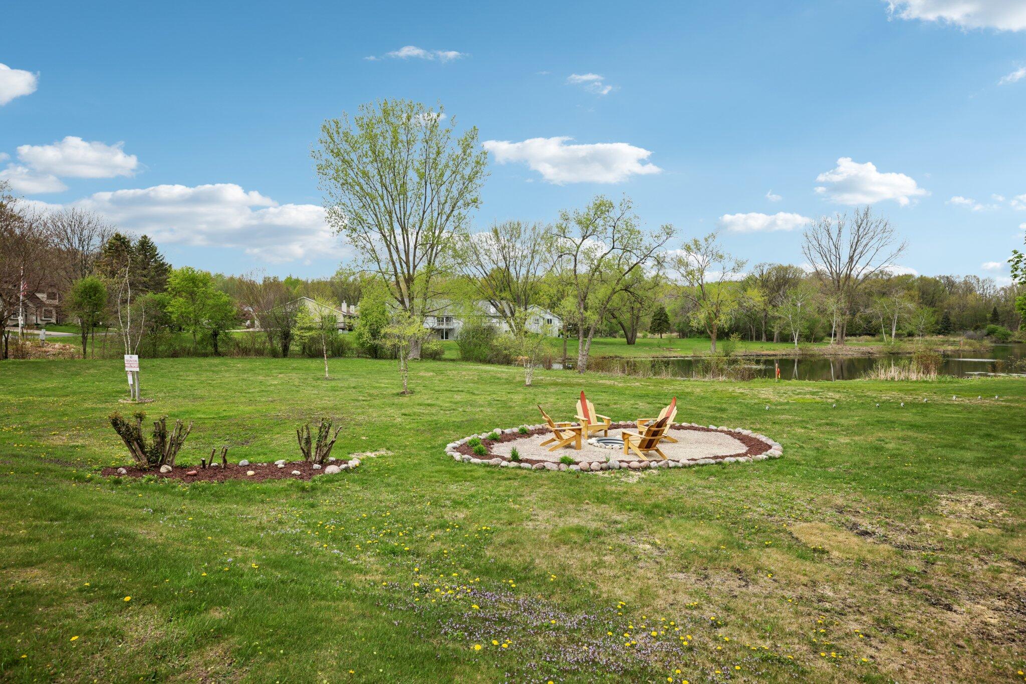 Wisconsin Lake Home for sale (MLS#: 1918323) at 1212 N Glenwood Cir, in West Bend, Wisconsin. (3 of 40)