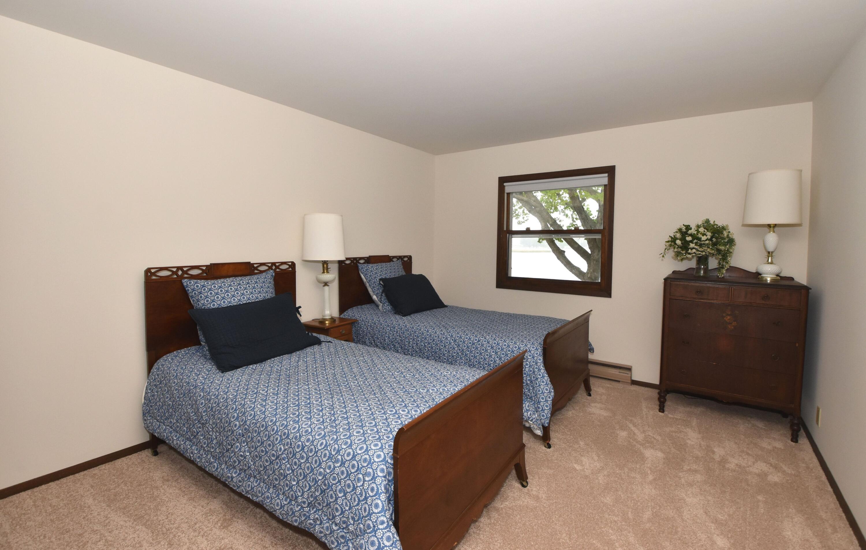 Wisconsin Lake Home for sale (MLS#: 1918324) at S110W20530 S Denoon Rd, in Muskego, Wisconsin. (28 of 45)