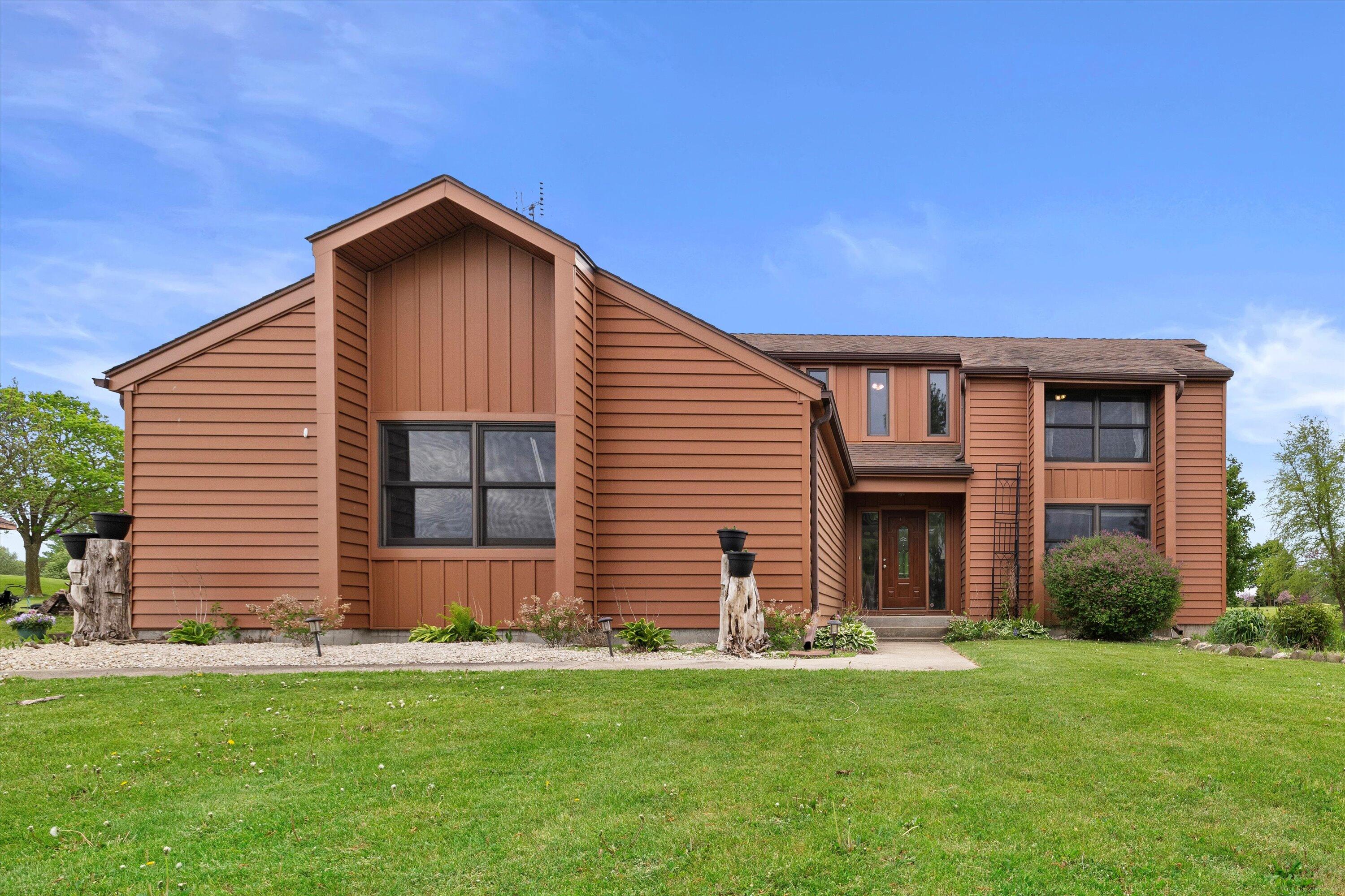 Wisconsin Lake Home for sale (MLS#: 1918429) at N6120  Evergreen Dr, in Lafayette, Wisconsin. (1 of 30)