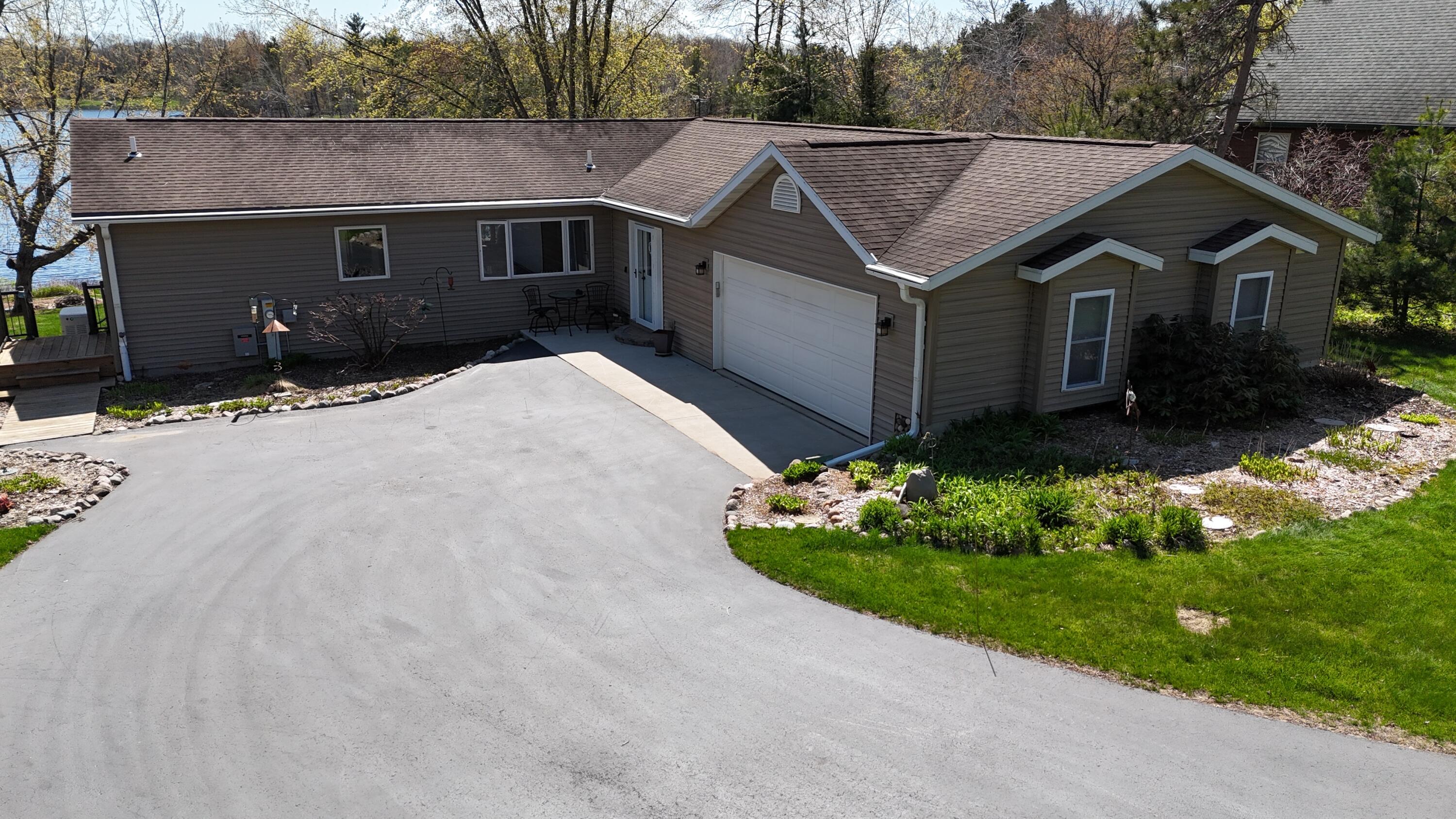 Wisconsin Lake Home for sale (MLS#: 1918609) at N1423  Silver Canoe Rd, in Menominee, Wisconsin. (13 of 62)