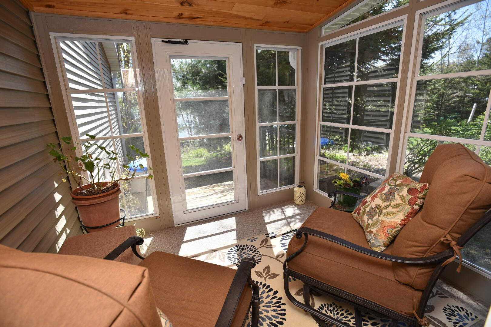 Wisconsin Lake Home for sale (MLS#: 1918609) at N1423  Silver Canoe Rd, in Menominee, Wisconsin. (49 of 62)
