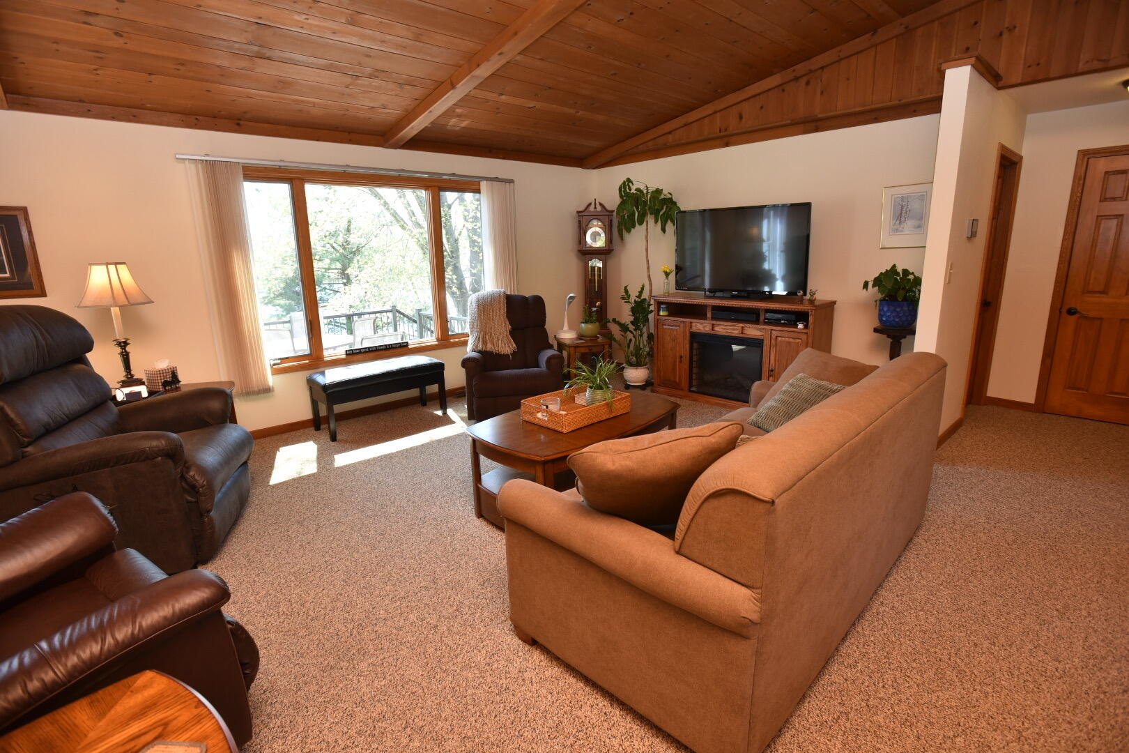 Wisconsin Lake Home for sale (MLS#: 1918609) at N1423  Silver Canoe Rd, in Menominee, Wisconsin. (55 of 62)