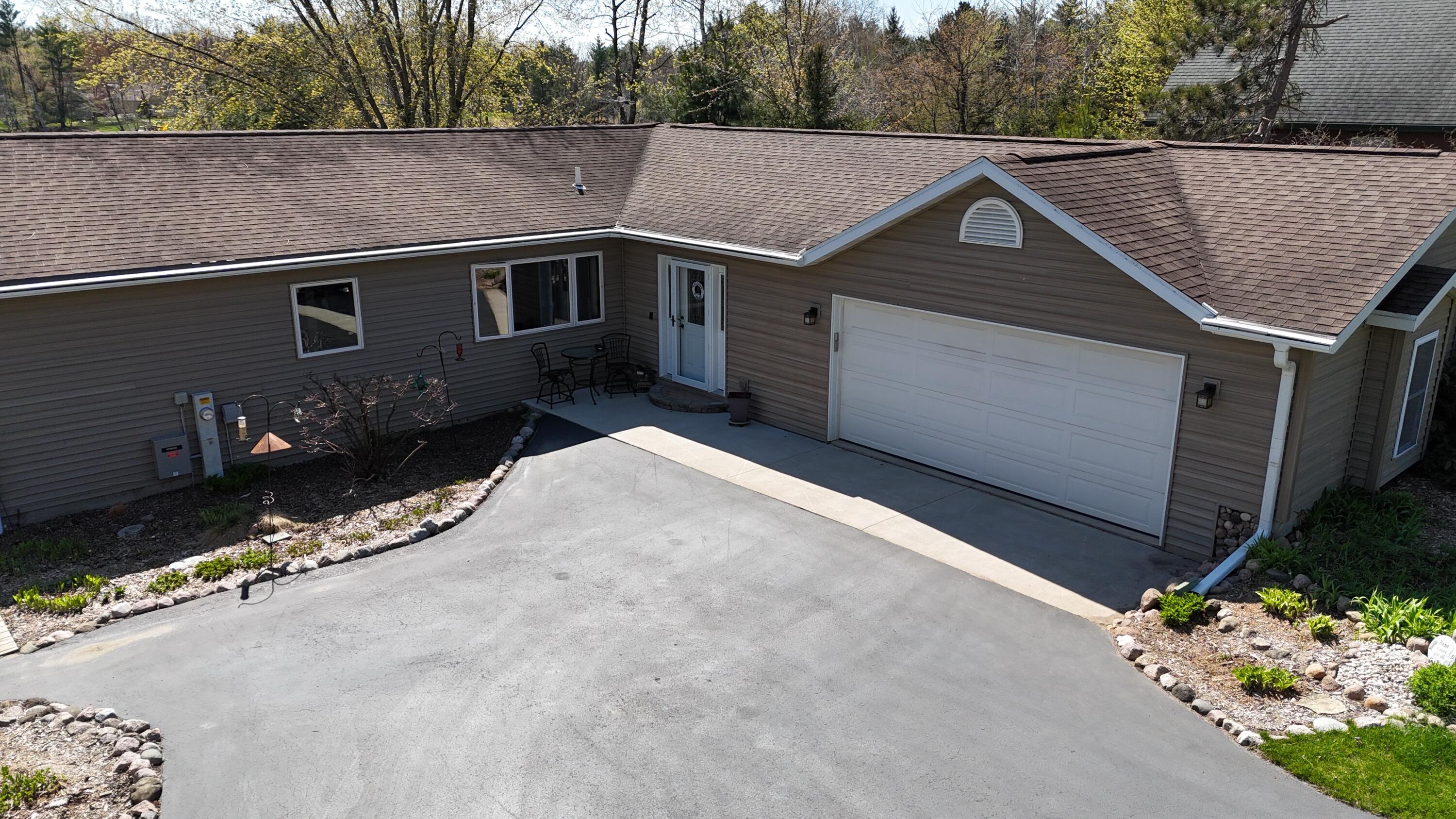 Wisconsin Lake Home for sale (MLS#: 1918609) at N1423  Silver Canoe Rd, in Menominee, Wisconsin. (10 of 62)