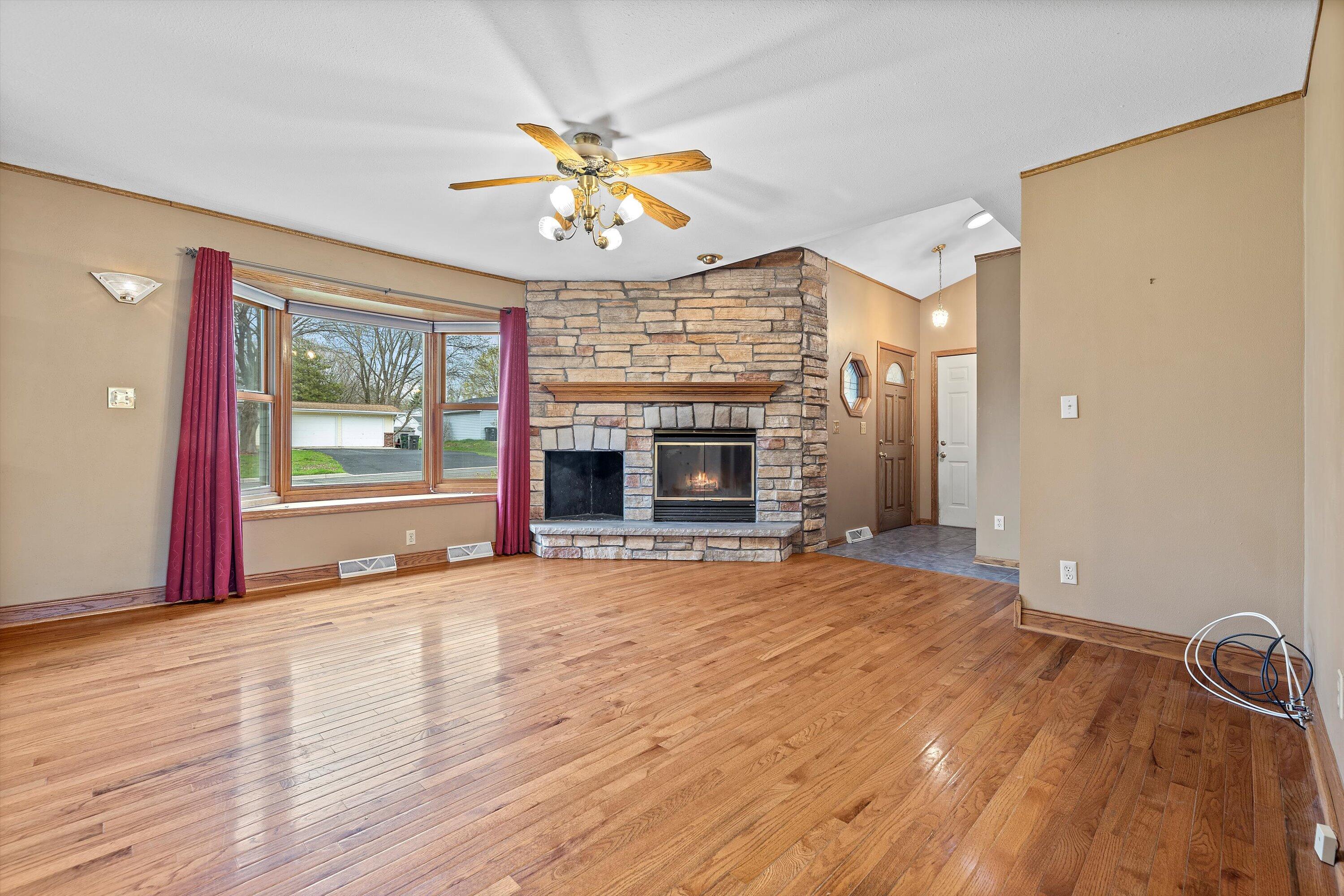 Wisconsin Lake Home for sale (MLS#: 1918719) at 411  Henry St, in Mukwonago, Wisconsin. (2 of 38)