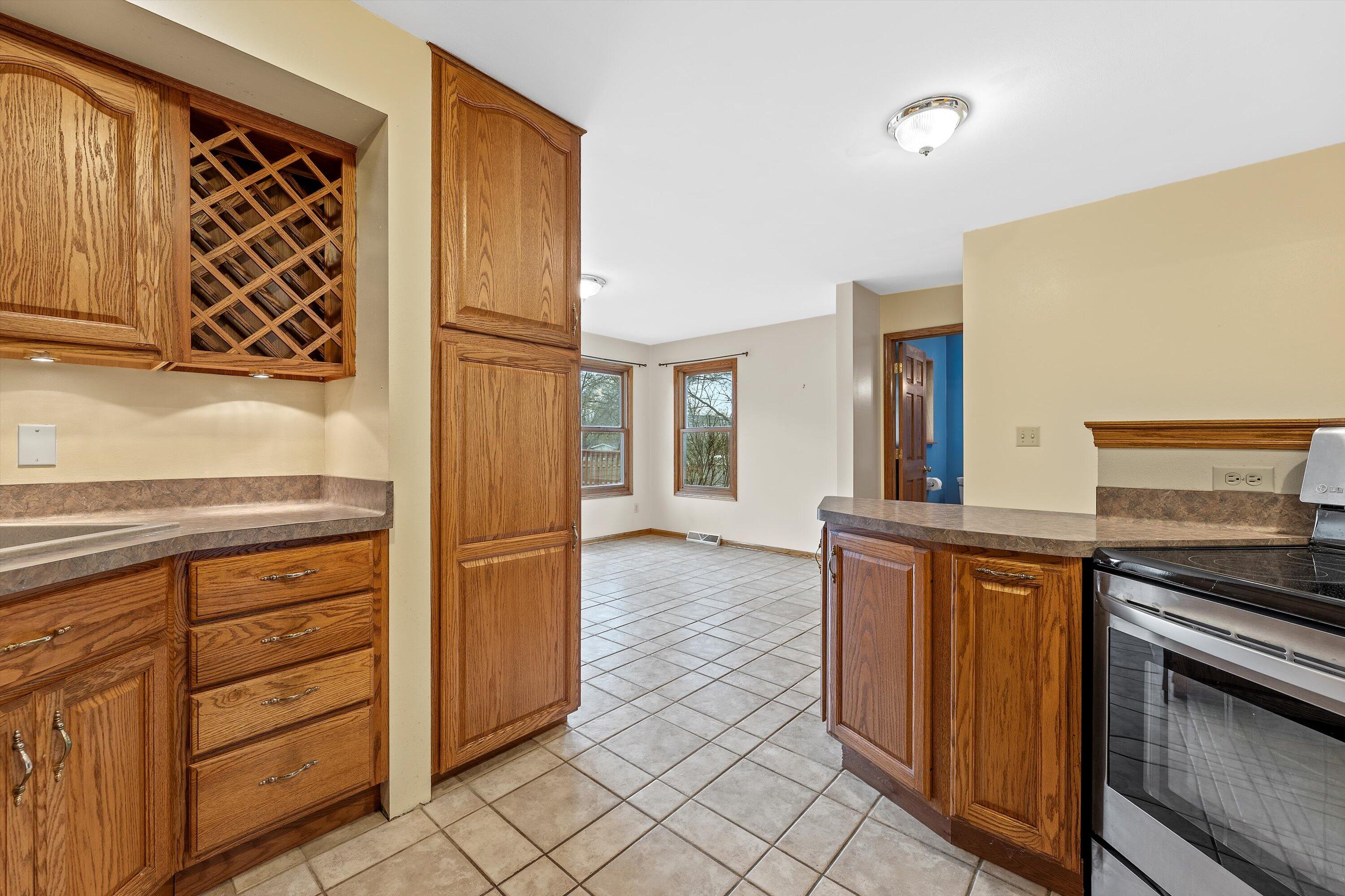 Wisconsin Lake Home for sale (MLS#: 1918719) at 411  Henry St, in Mukwonago, Wisconsin. (8 of 38)