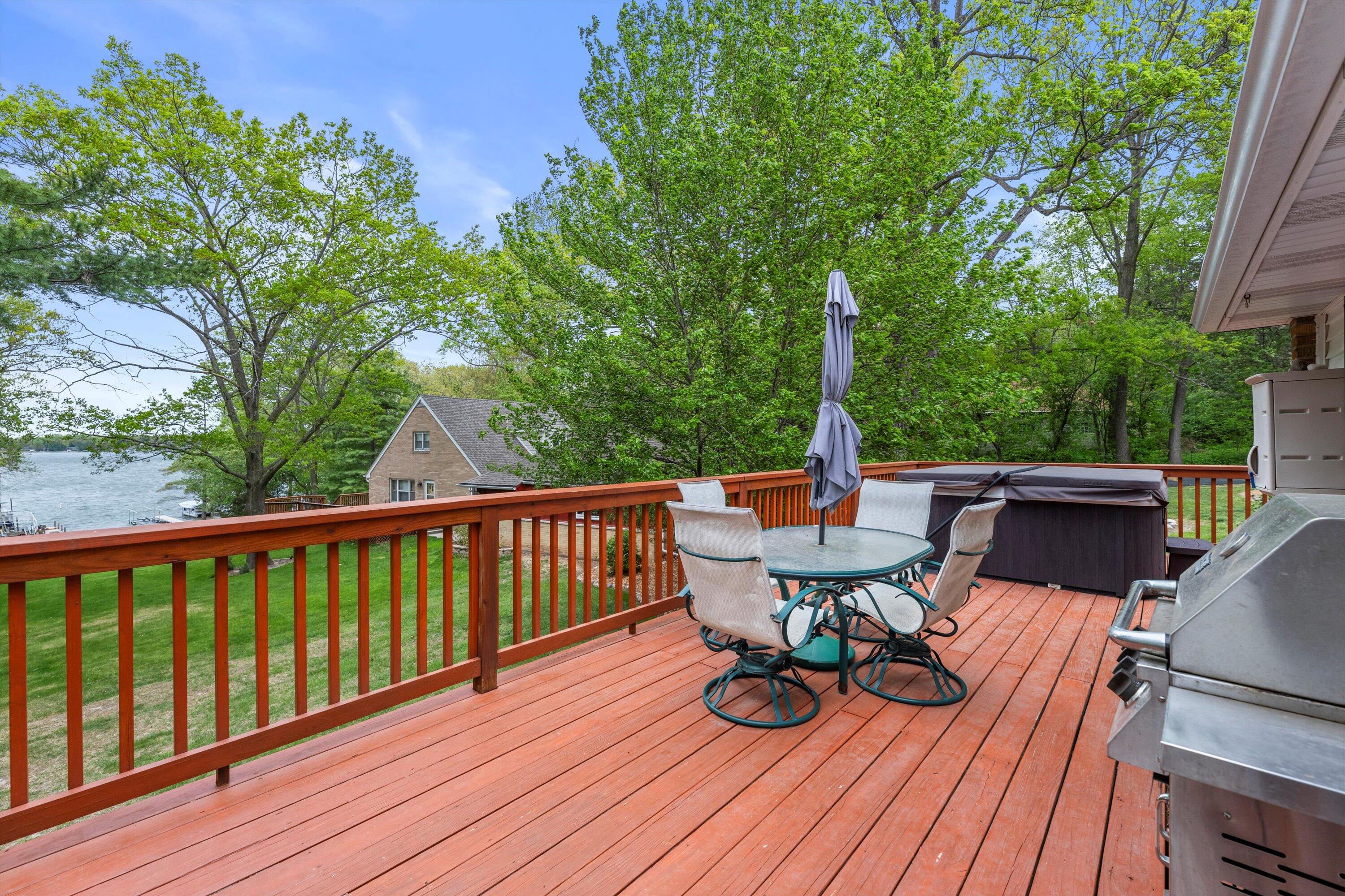 Wisconsin Lake Home for sale (MLS#: 1918816) at N8991 E Miramar Dr N8993, in East Troy, Wisconsin. (39 of 47)