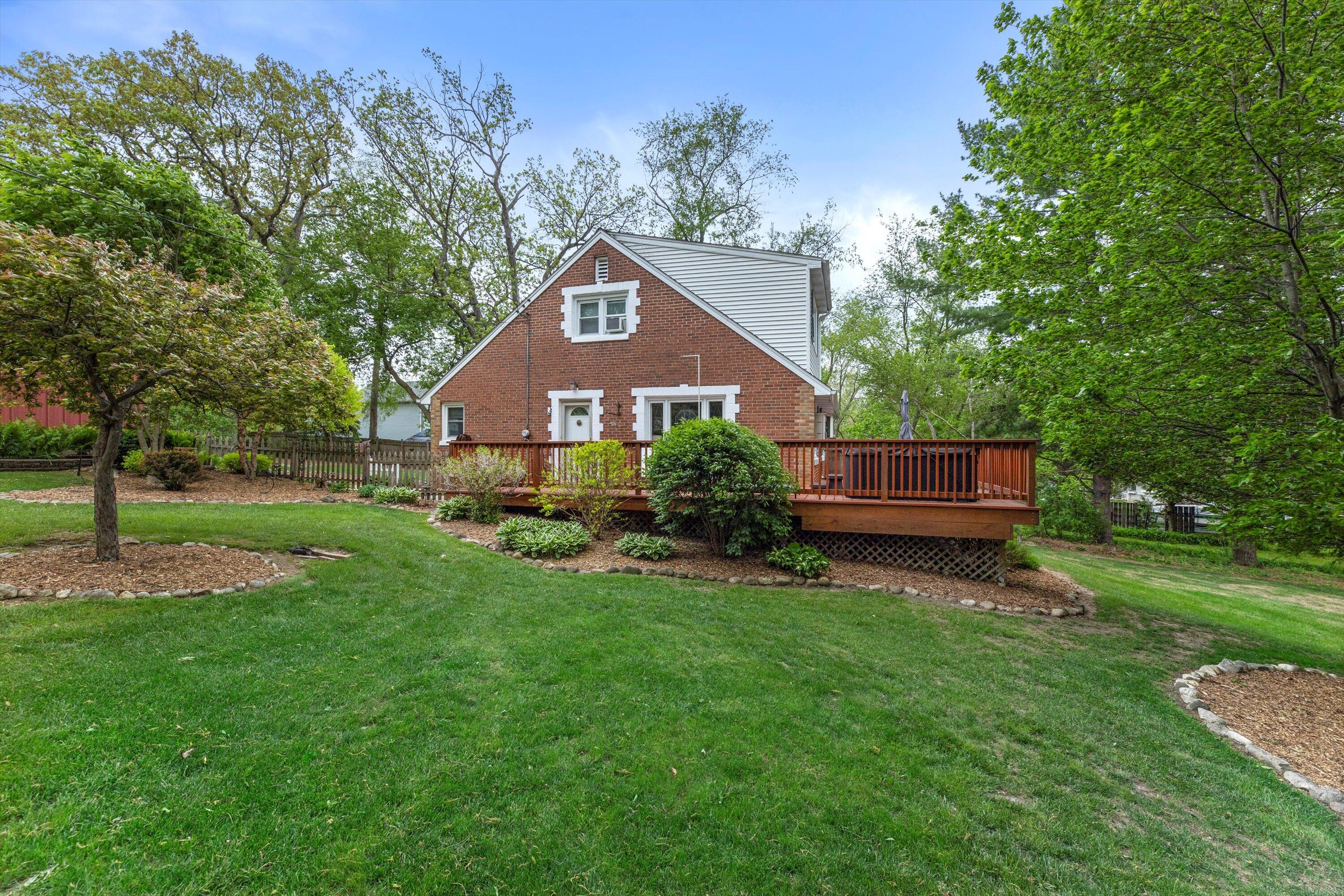Wisconsin Lake Home for sale (MLS#: 1918816) at N8991 E Miramar Dr N8993, in East Troy, Wisconsin. (42 of 47)