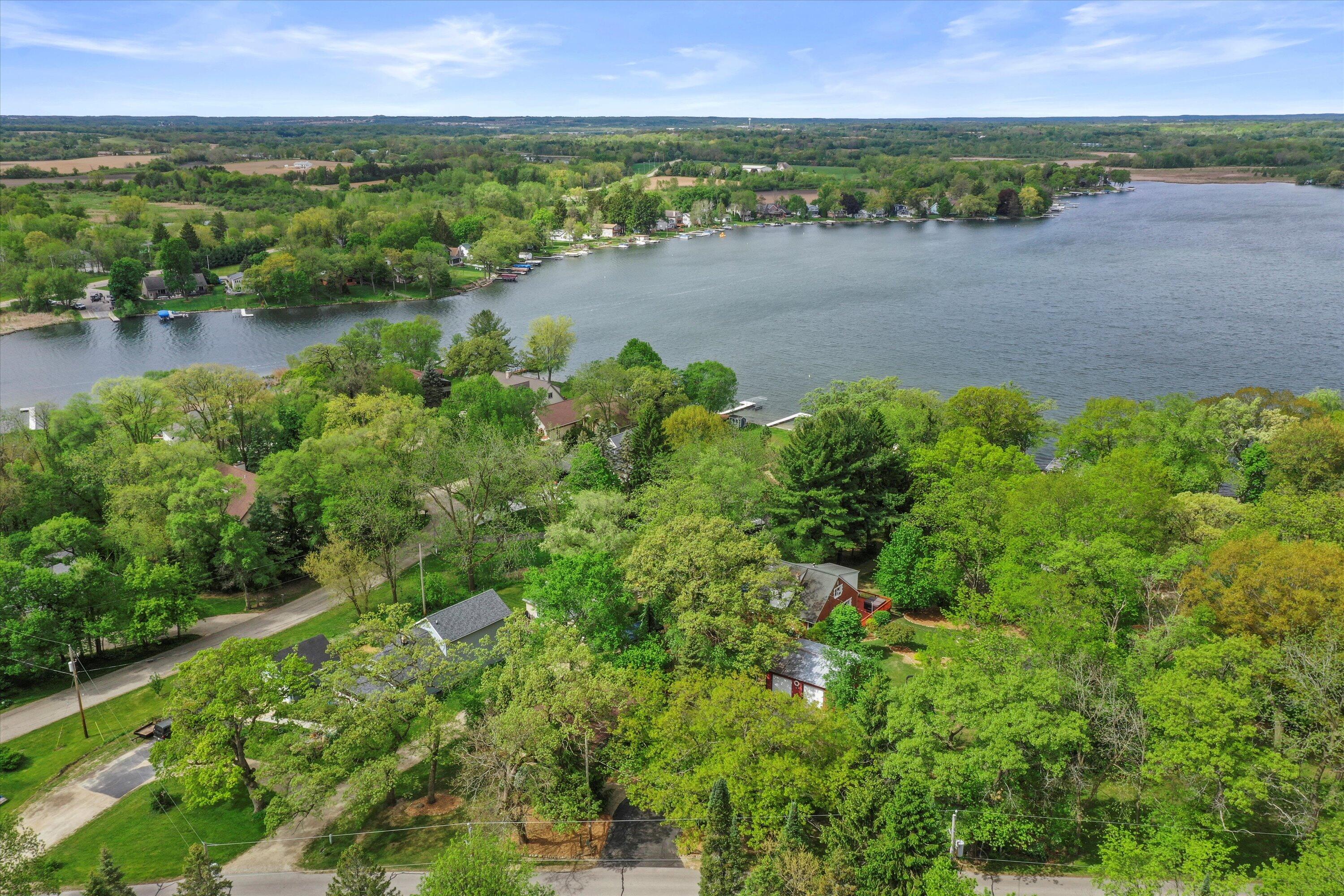 Wisconsin Lake Home for sale (MLS#: 1918816) at N8991 E Miramar Dr N8993, in East Troy, Wisconsin. (46 of 47)
