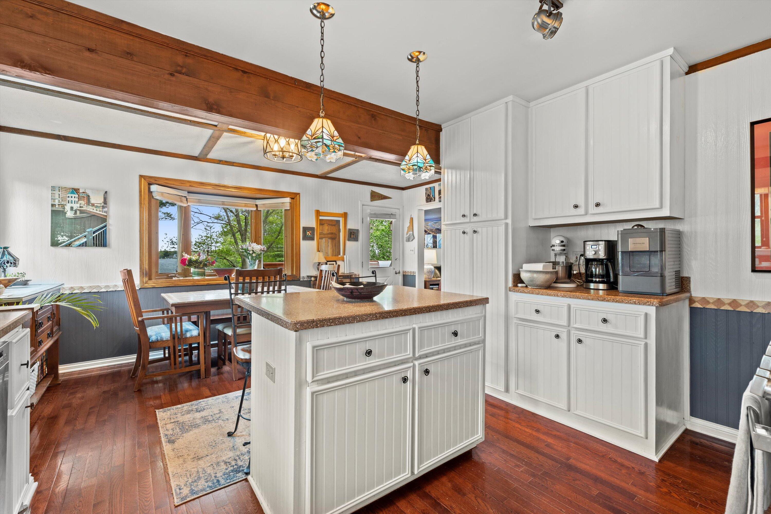 Wisconsin Lake Home for sale (MLS#: 1918816) at N8991 E Miramar Dr N8993, in East Troy, Wisconsin. (10 of 47)