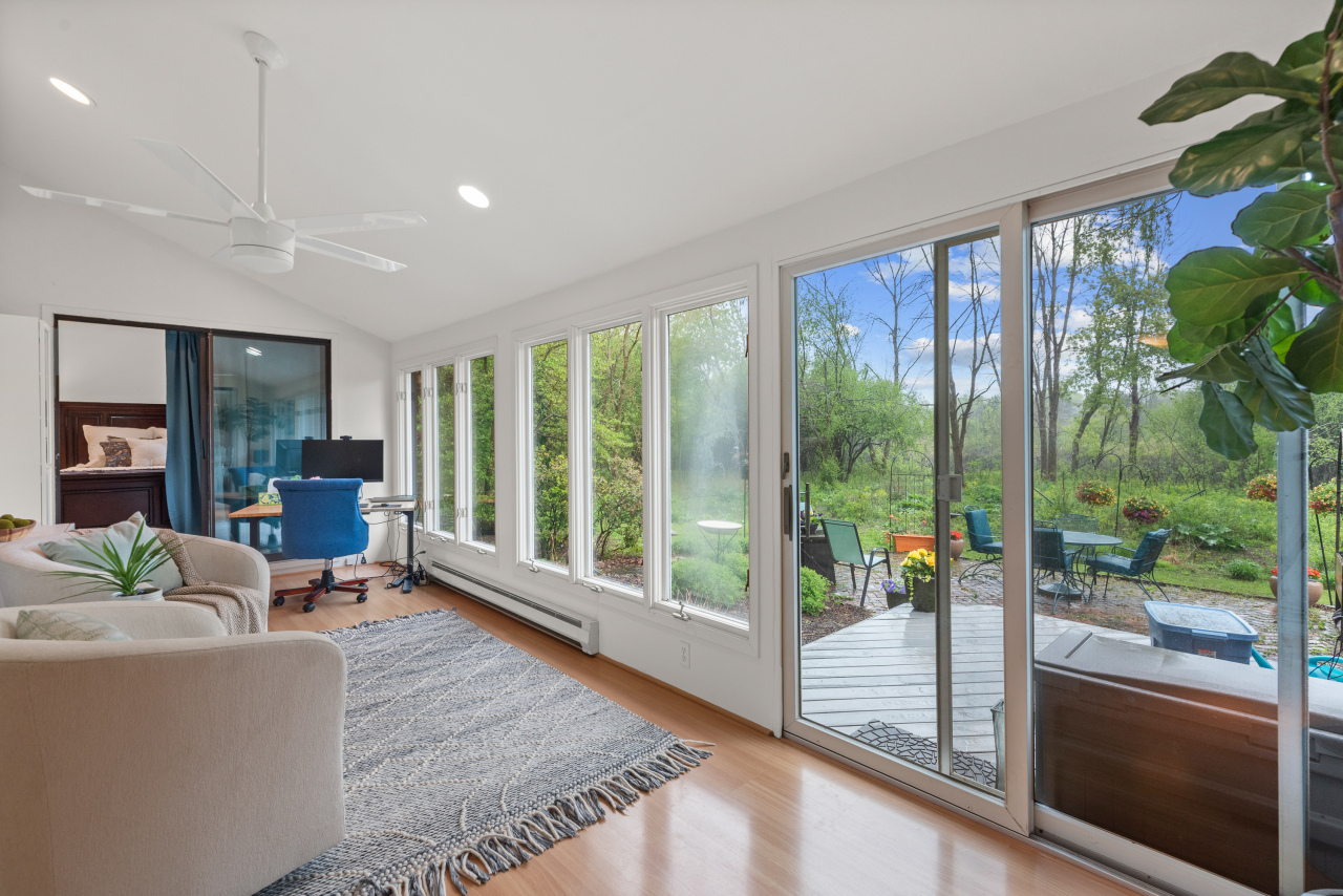 Wisconsin Lake Home for sale (MLS#: 1918836) at 10331 N Flanders Ct, in Mequon, Wisconsin. (19 of 37)
