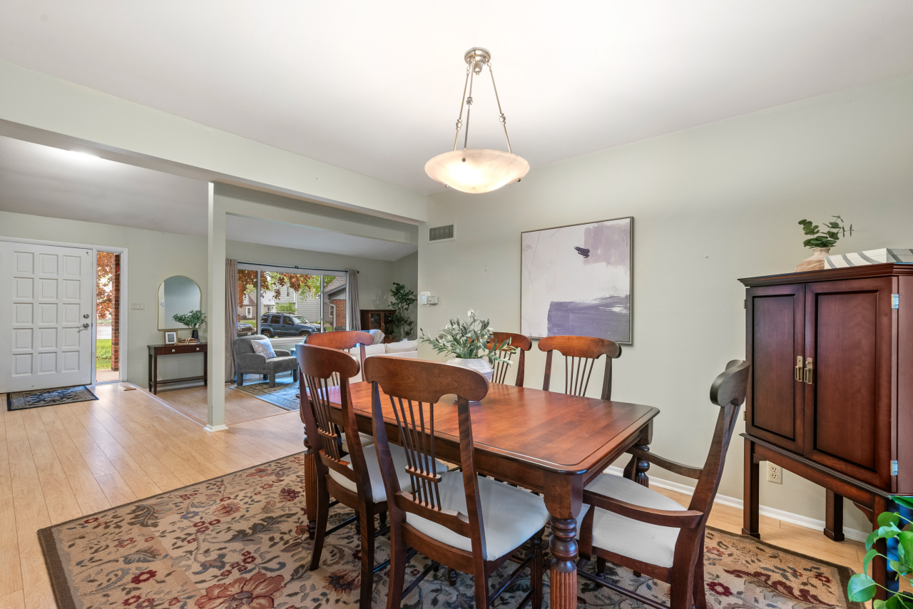 Wisconsin Lake Home for sale (MLS#: 1918836) at 10331 N Flanders Ct, in Mequon, Wisconsin. (3 of 37)