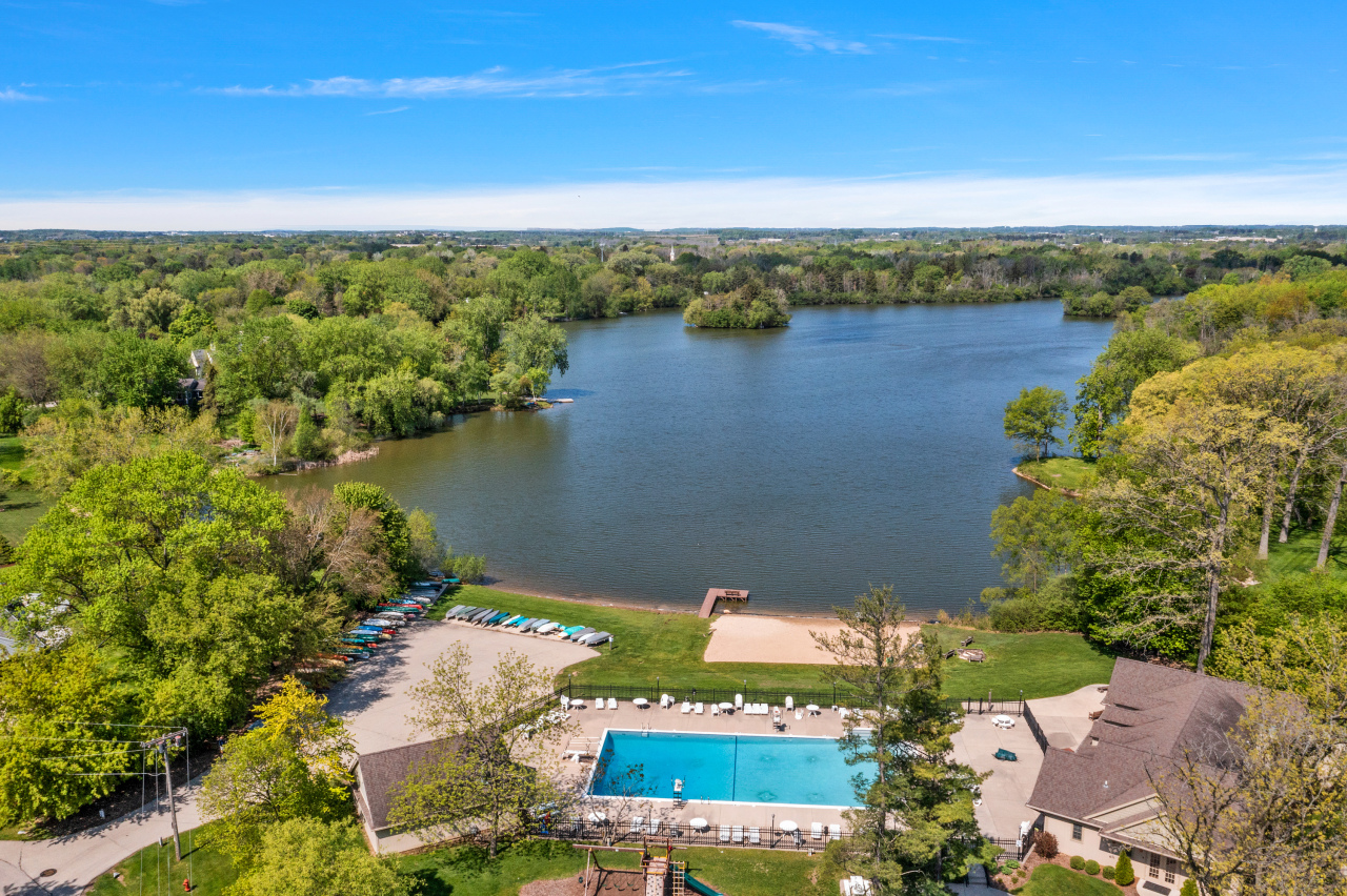 Wisconsin Lake Home for sale (MLS#: 1918836) at 10331 N Flanders Ct, in Mequon, Wisconsin. (36 of 37)