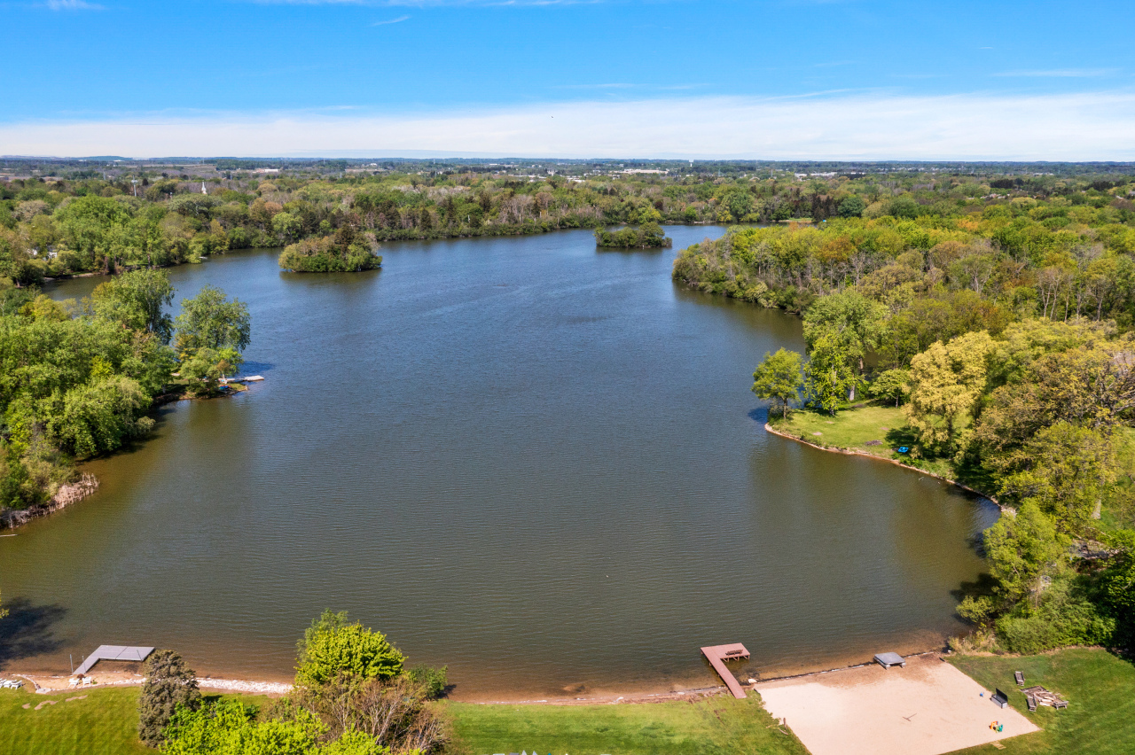 Wisconsin Lake Home for sale (MLS#: 1918836) at 10331 N Flanders Ct, in Mequon, Wisconsin. (38 of 37)