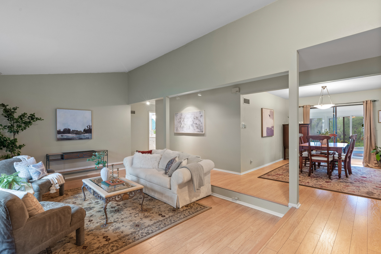 Wisconsin Lake Home for sale (MLS#: 1918836) at 10331 N Flanders Ct, in Mequon, Wisconsin. (8 of 37)