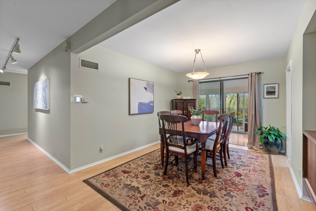 Wisconsin Lake Home for sale (MLS#: 1918836) at 10331 N Flanders Ct, in Mequon, Wisconsin. (9 of 37)
