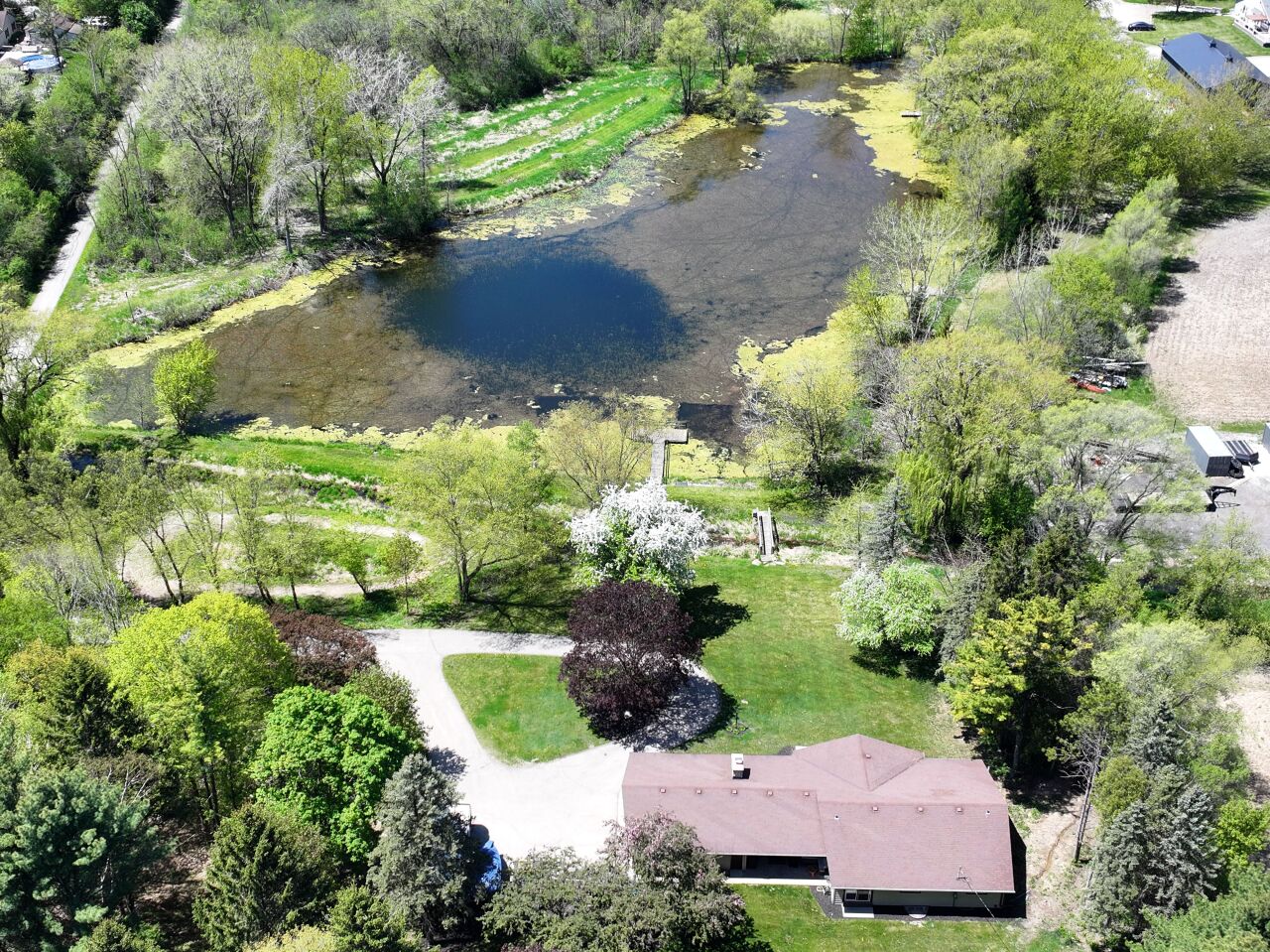 Wisconsin Lake Home for sale (MLS#: 1918941) at W207S8686  Hillendale Dr, in Muskego, Wisconsin. (31 of 39)
