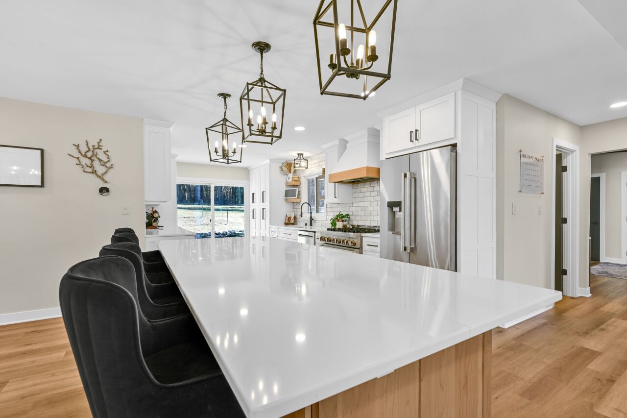 Wisconsin Lake Home for sale (MLS#: 1918941) at W207S8686  Hillendale Dr, in Muskego, Wisconsin. (8 of 39)