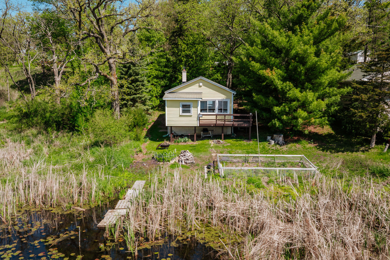 Wisconsin Lake Home for sale (MLS#: 1918951) at W6641 N Lakeshore Dr, in Sugar Creek, Wisconsin. (2 of 47)