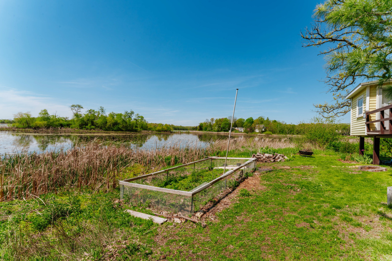 Wisconsin Lake Home for sale (MLS#: 1918951) at W6641 N Lakeshore Dr, in Sugar Creek, Wisconsin. (32 of 47)