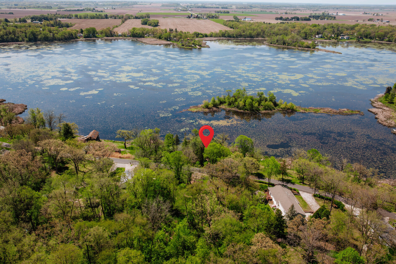 Wisconsin Lake Home for sale (MLS#: 1918951) at W6641 N Lakeshore Dr, in Sugar Creek, Wisconsin. (36 of 47)