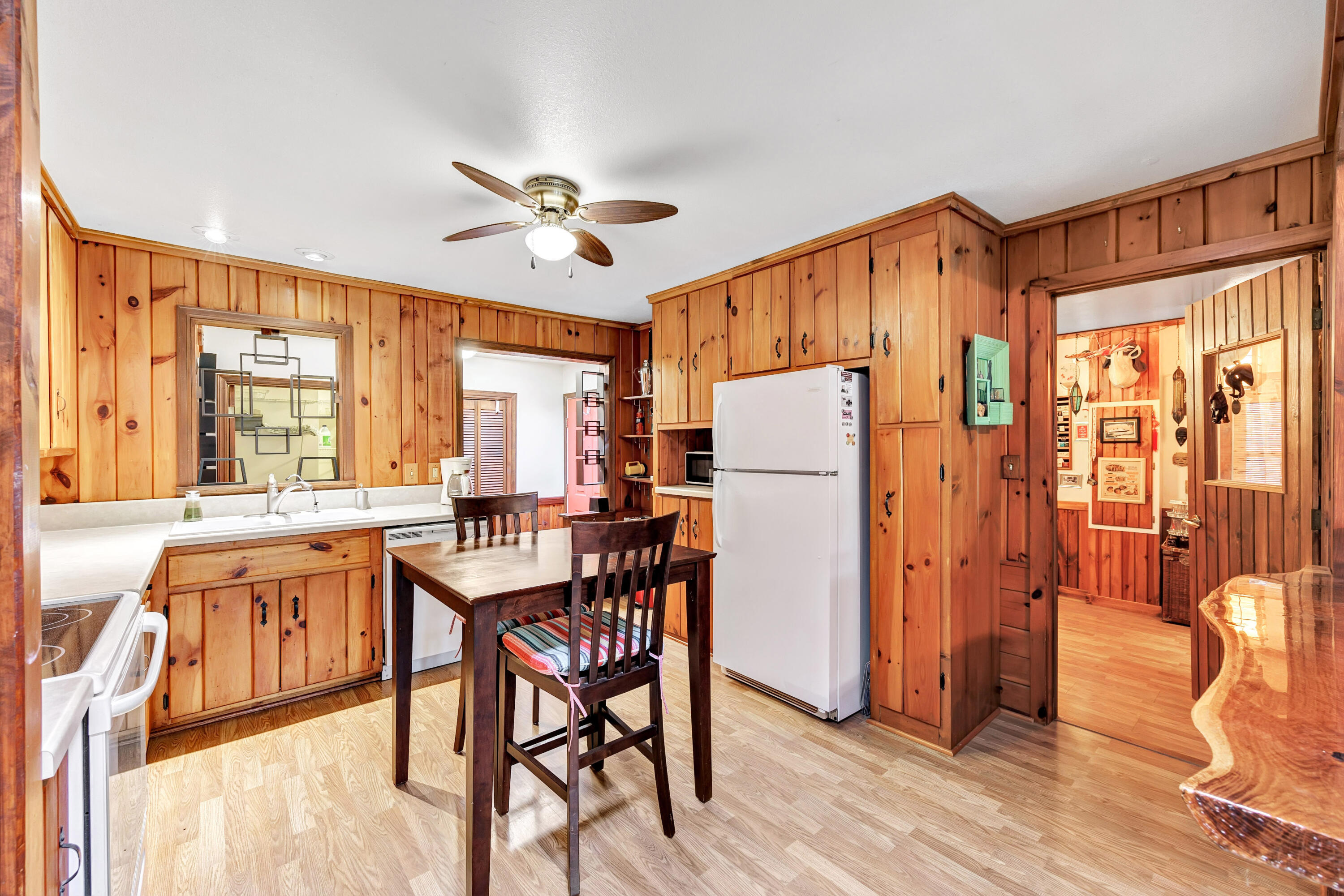 Wisconsin Lake Home for sale (MLS#: 1919064) at N7119  River Dr, in Wescott, Wisconsin. (12 of 32)