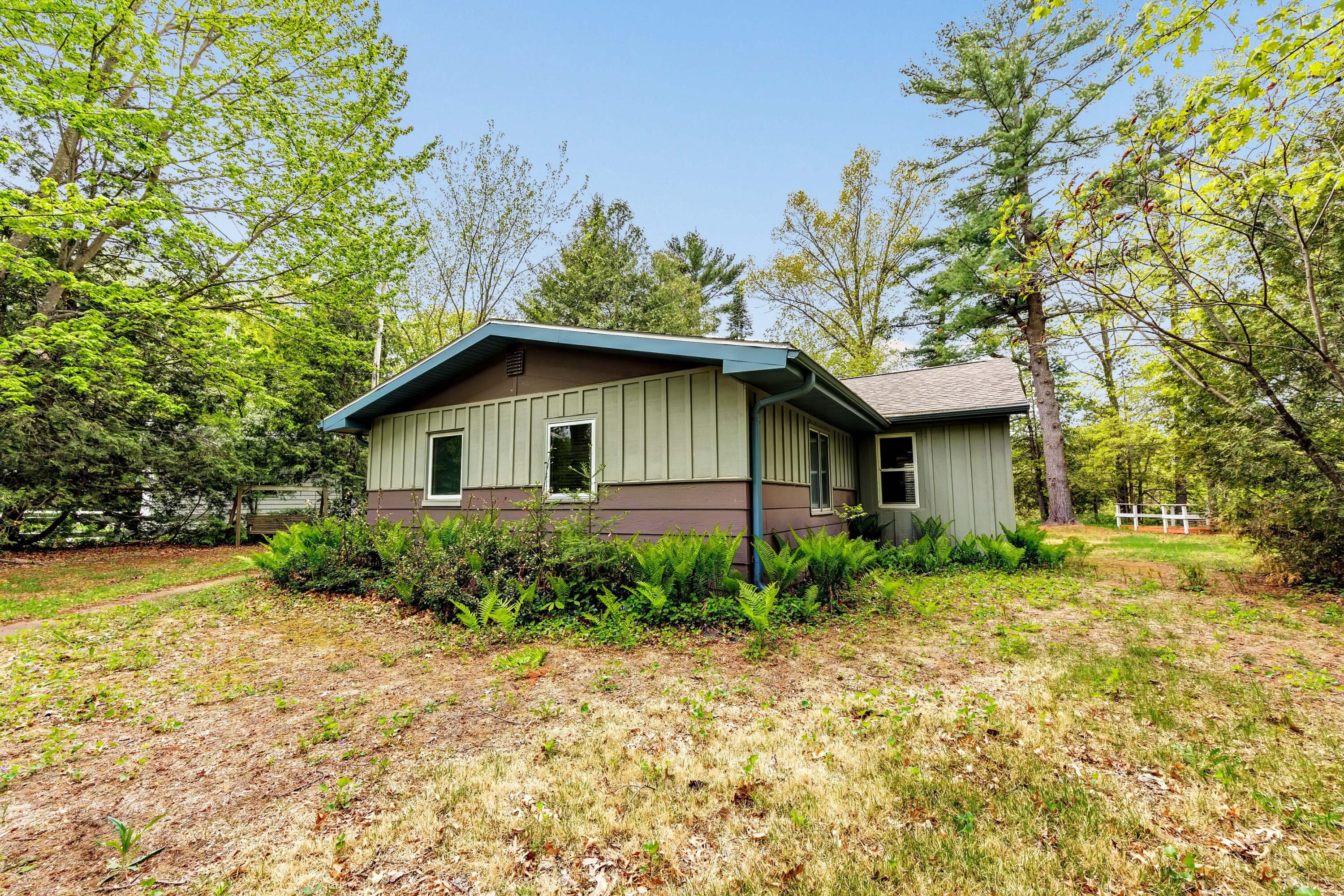 Wisconsin Lake Home for sale (MLS#: 1919064) at N7119  River Dr, in Wescott, Wisconsin. (31 of 32)
