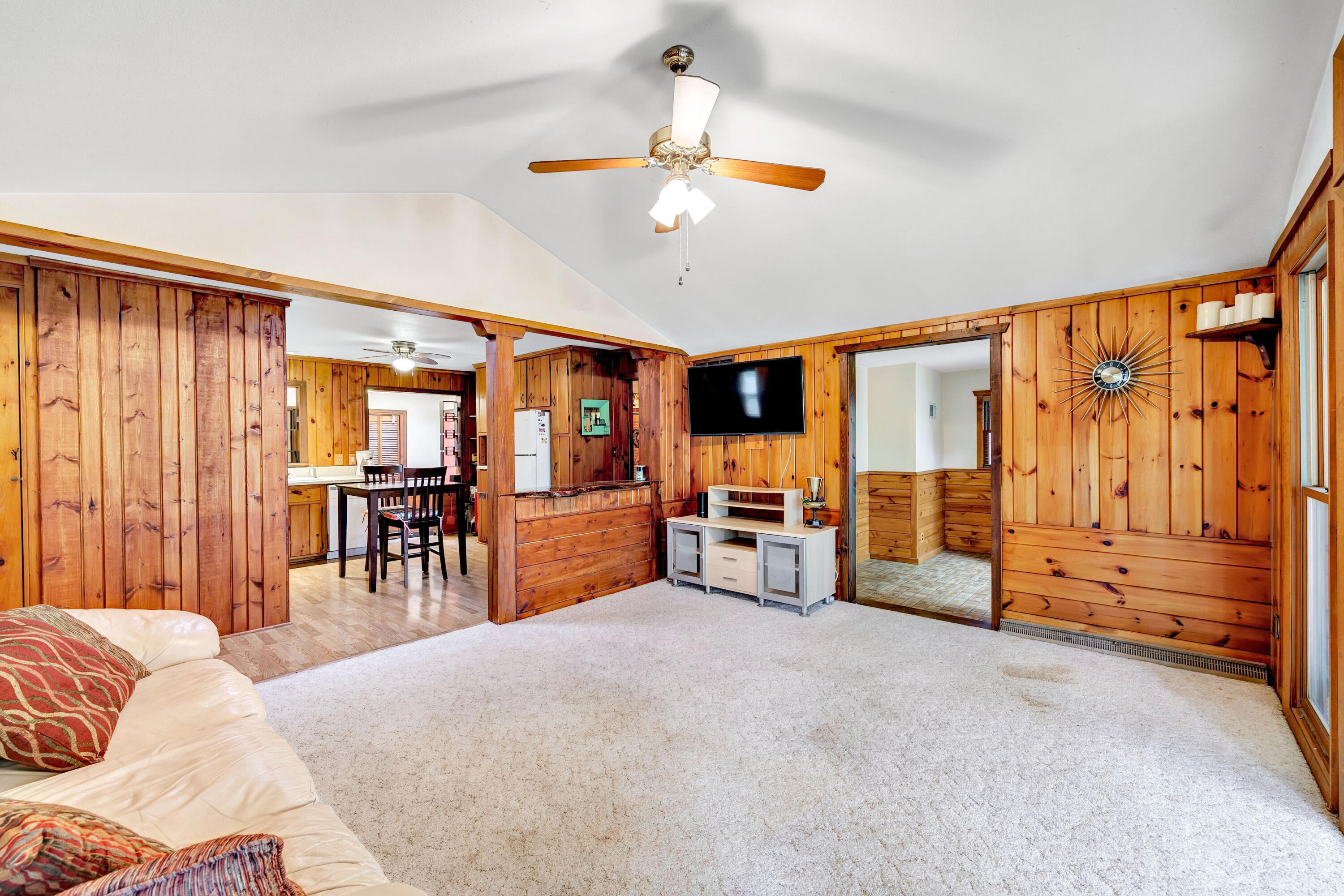 Wisconsin Lake Home for sale (MLS#: 1919064) at N7119  River Dr, in Wescott, Wisconsin. (8 of 32)