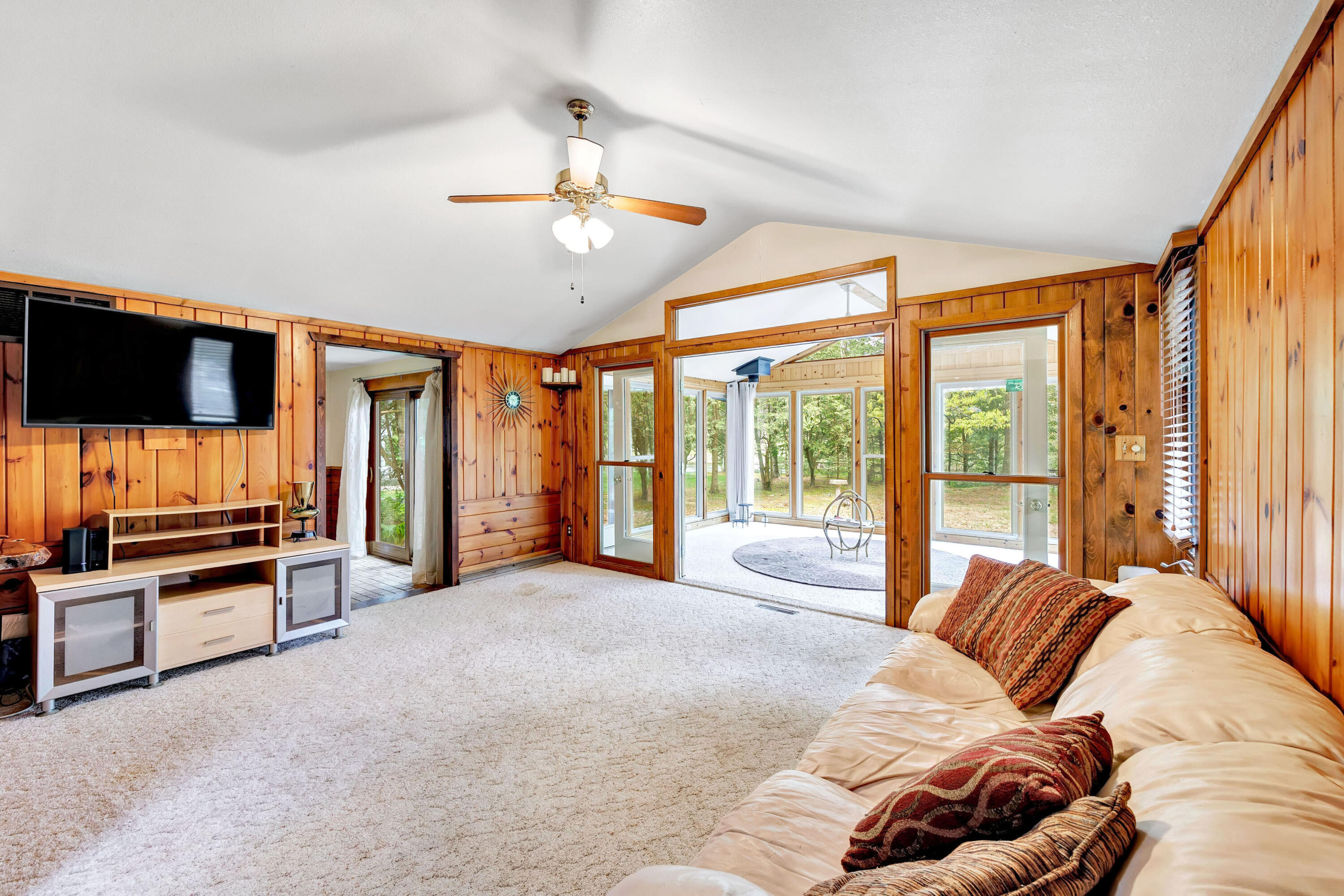 Wisconsin Lake Home for sale (MLS#: 1919064) at N7119  River Dr, in Wescott, Wisconsin. (9 of 32)