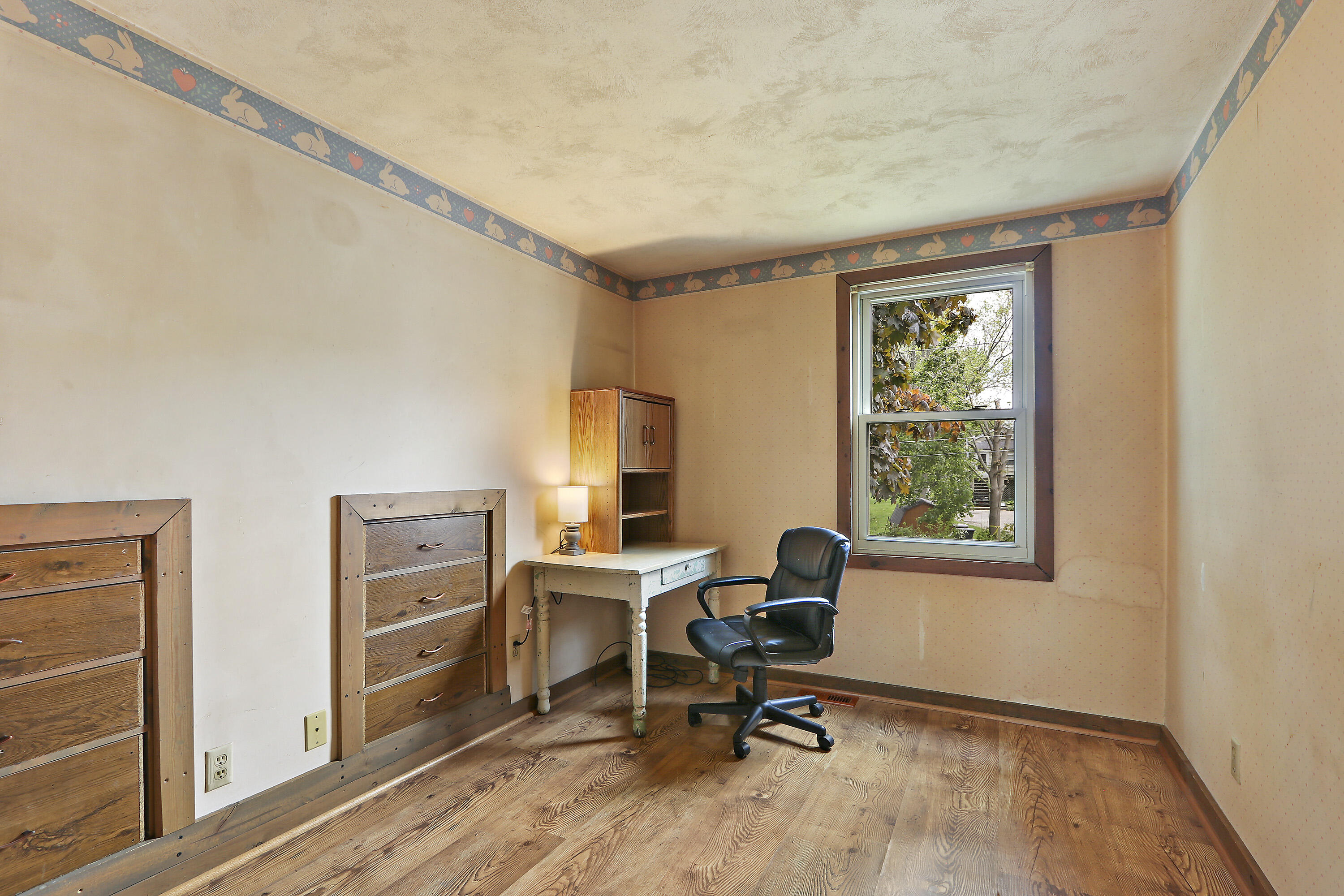 Wisconsin Lake Home for sale (MLS#: 1919178) at 10317  195th Ave, in Bristol, Wisconsin. (10 of 33)