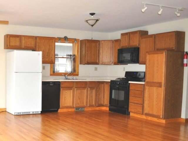 Wisconsin Lake Home for sale (MLS#: 1919180) at 24109  64th Pl, in Paddock Lake, Wisconsin. (12 of 49)