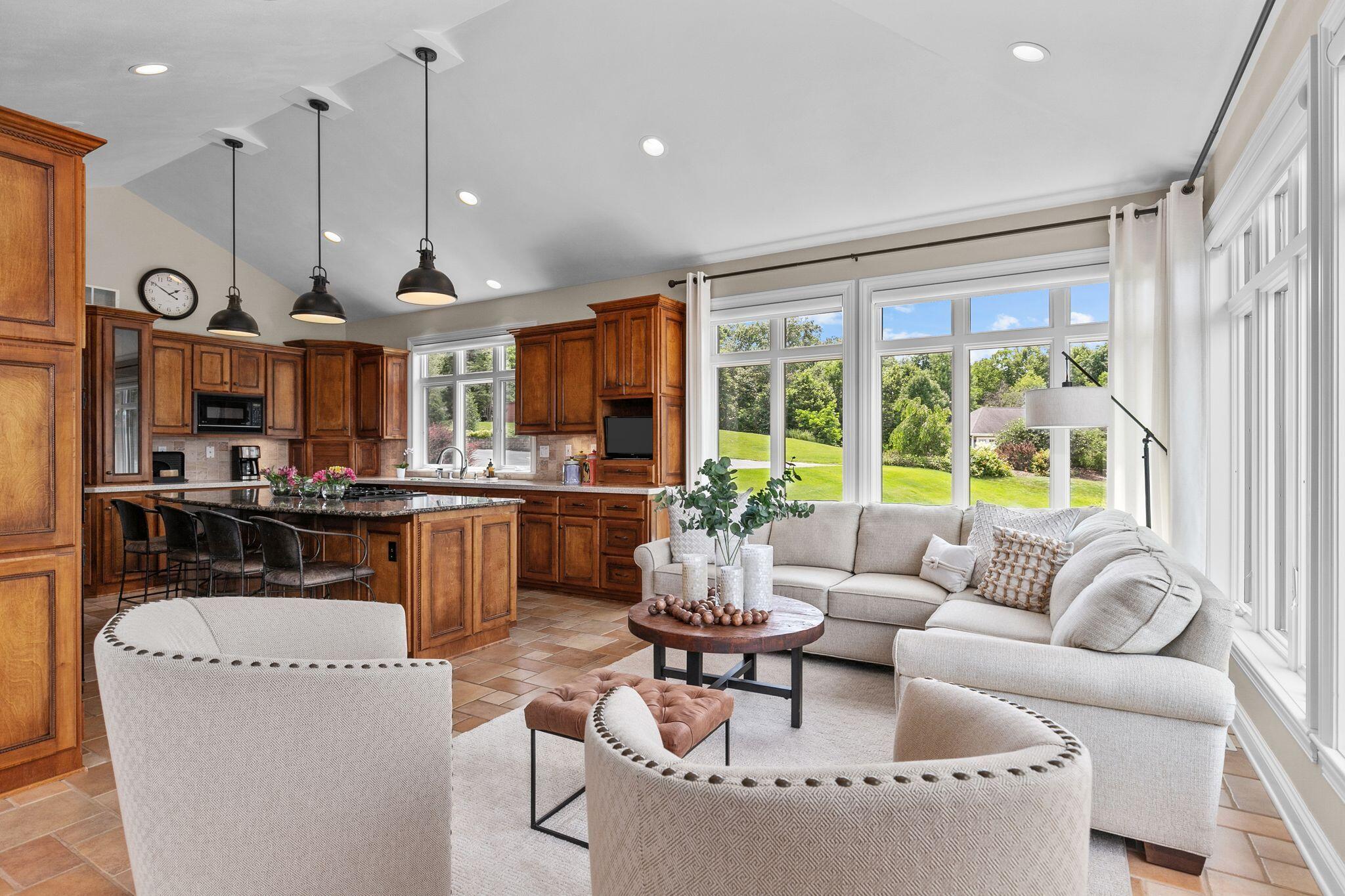 Wisconsin Lake Home for sale (MLS#: 1919203) at 94  Hidden Acres Ct, in Appleton, Wisconsin. (11 of 70)