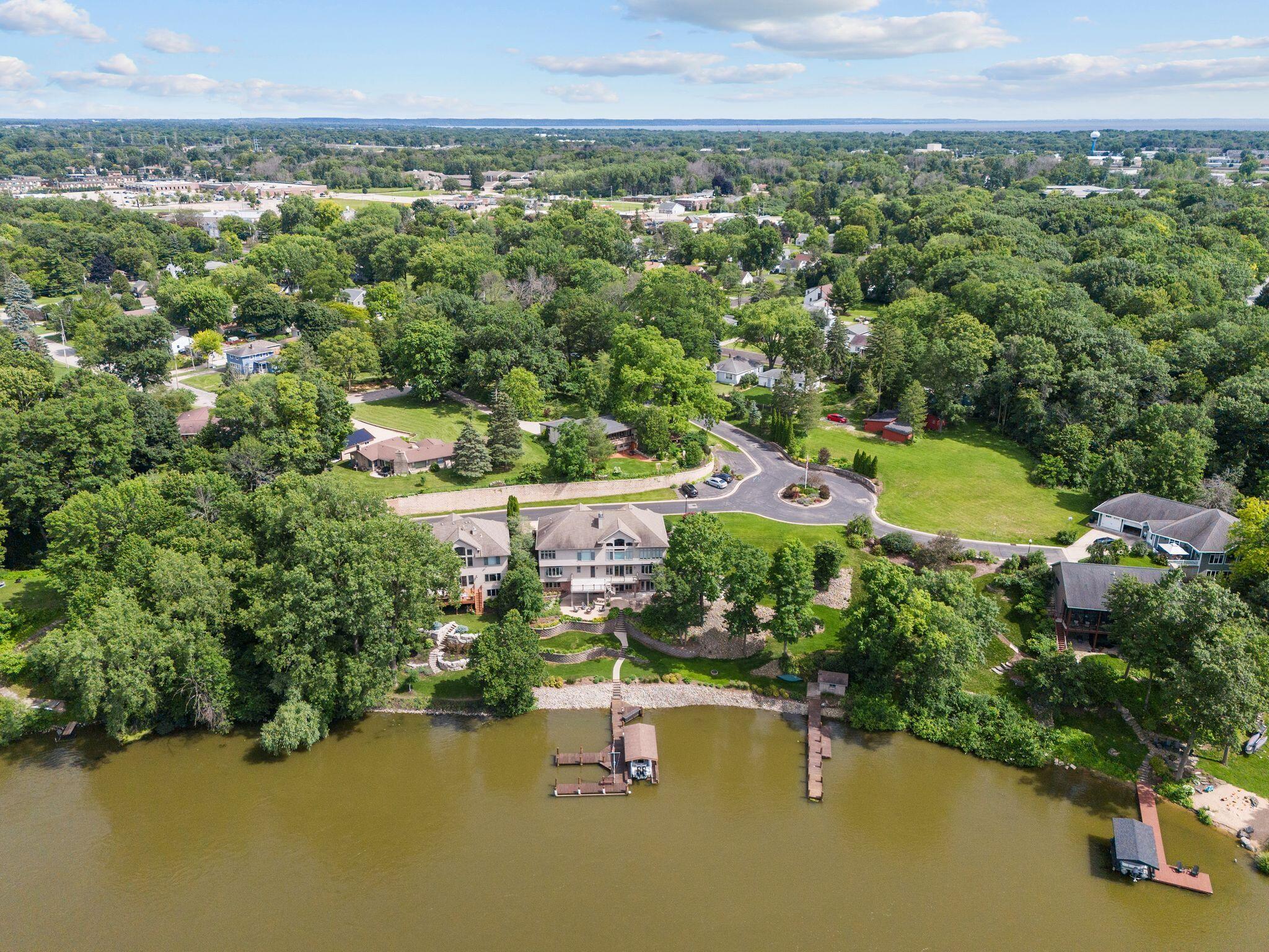 Wisconsin Lake Home for sale (MLS#: 1919203) at 94  Hidden Acres Ct, in Appleton, Wisconsin. (19 of 70)