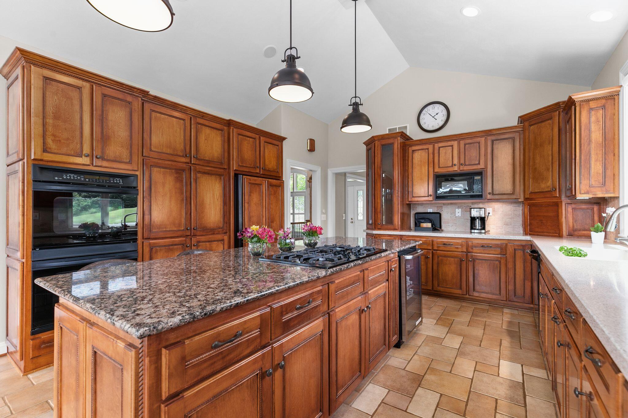 Wisconsin Lake Home for sale (MLS#: 1919203) at 94  Hidden Acres Ct, in Appleton, Wisconsin. (40 of 70)