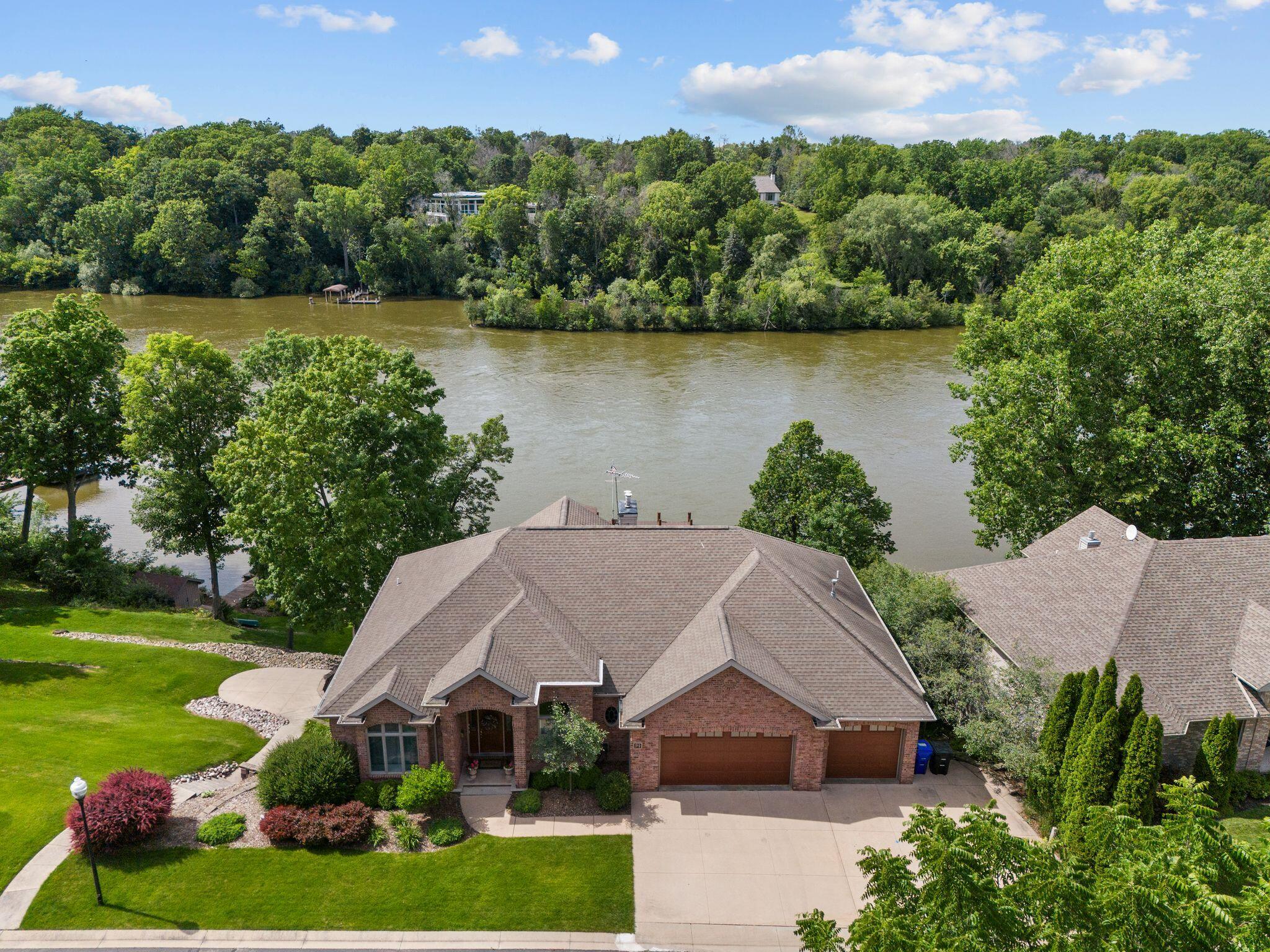 Wisconsin Lake Home for sale (MLS#: 1919203) at 94  Hidden Acres Ct, in Appleton, Wisconsin. (9 of 70)