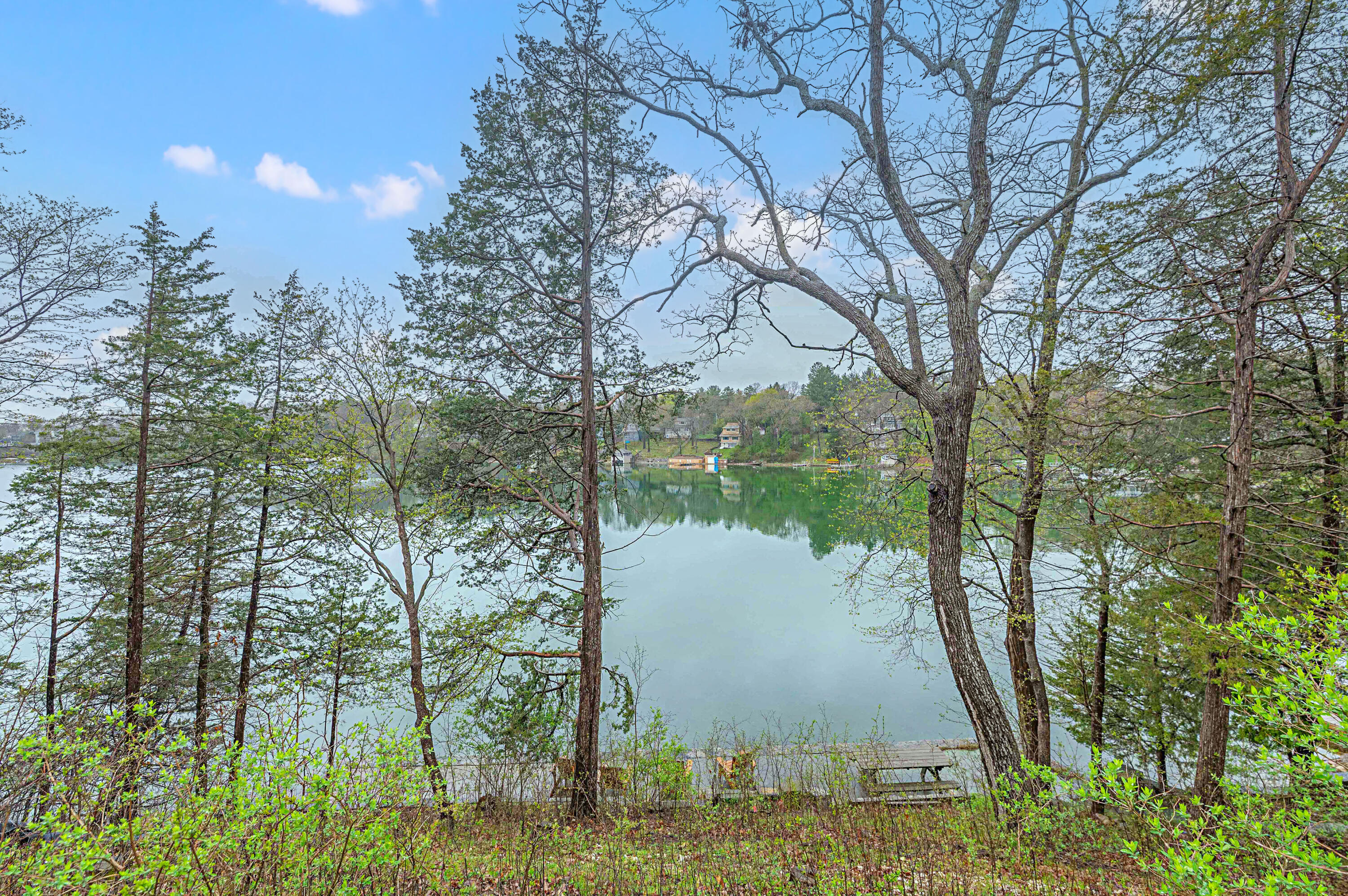 Wisconsin Lake Home for sale (MLS#: 1919220) at W329N6597  Forest Dr, in Merton, Wisconsin. (24 of 48)