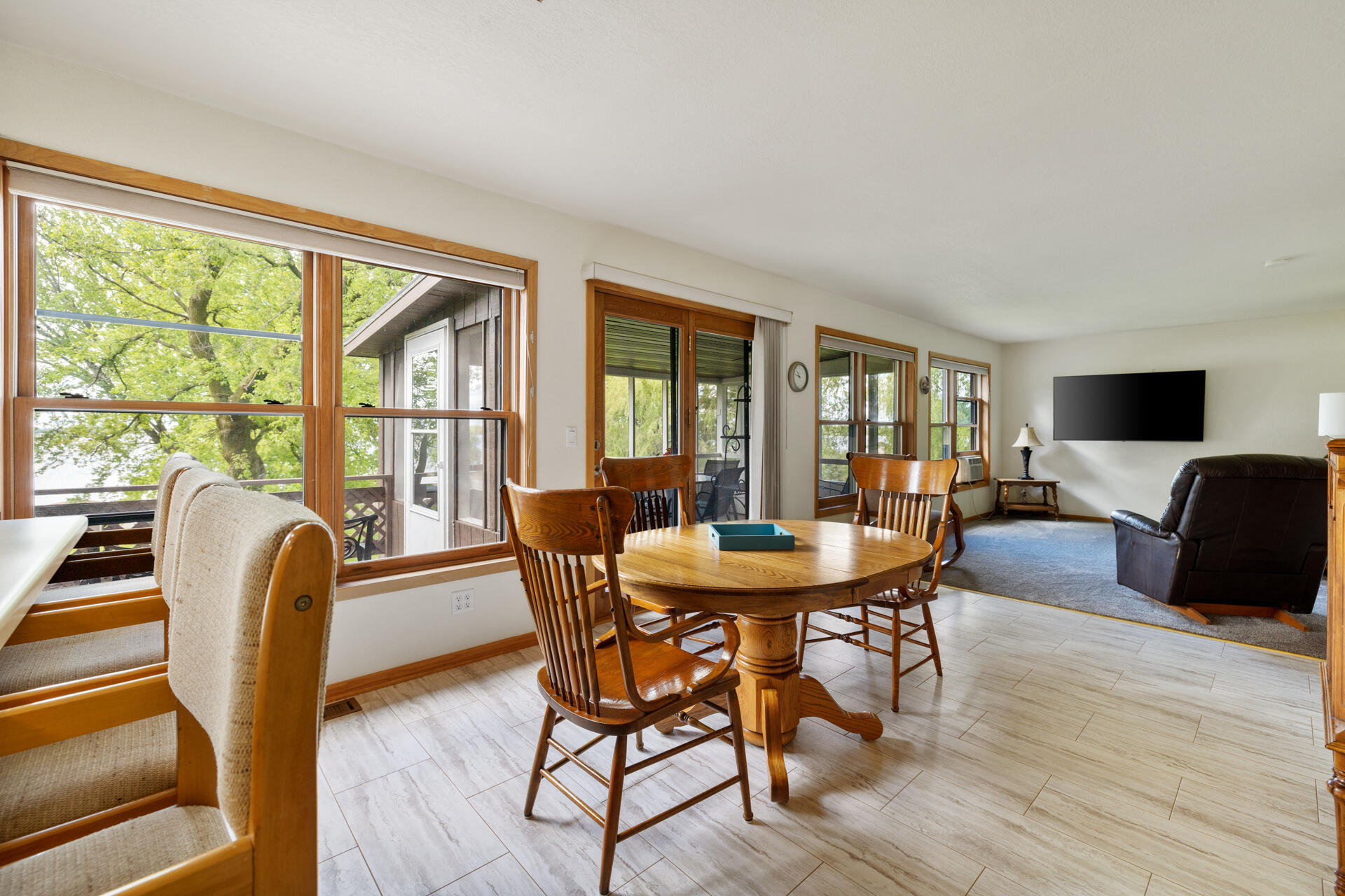 Wisconsin Lake Home for sale (MLS#: 1919233) at W10029  Spring Rd, in Fox Lake, Wisconsin. (18 of 43)