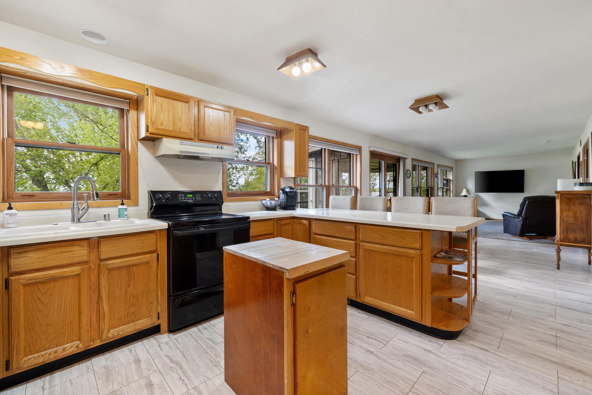 Wisconsin Lake Home for sale (MLS#: 1919233) at W10029  Spring Rd, in Fox Lake, Wisconsin. (22 of 43)