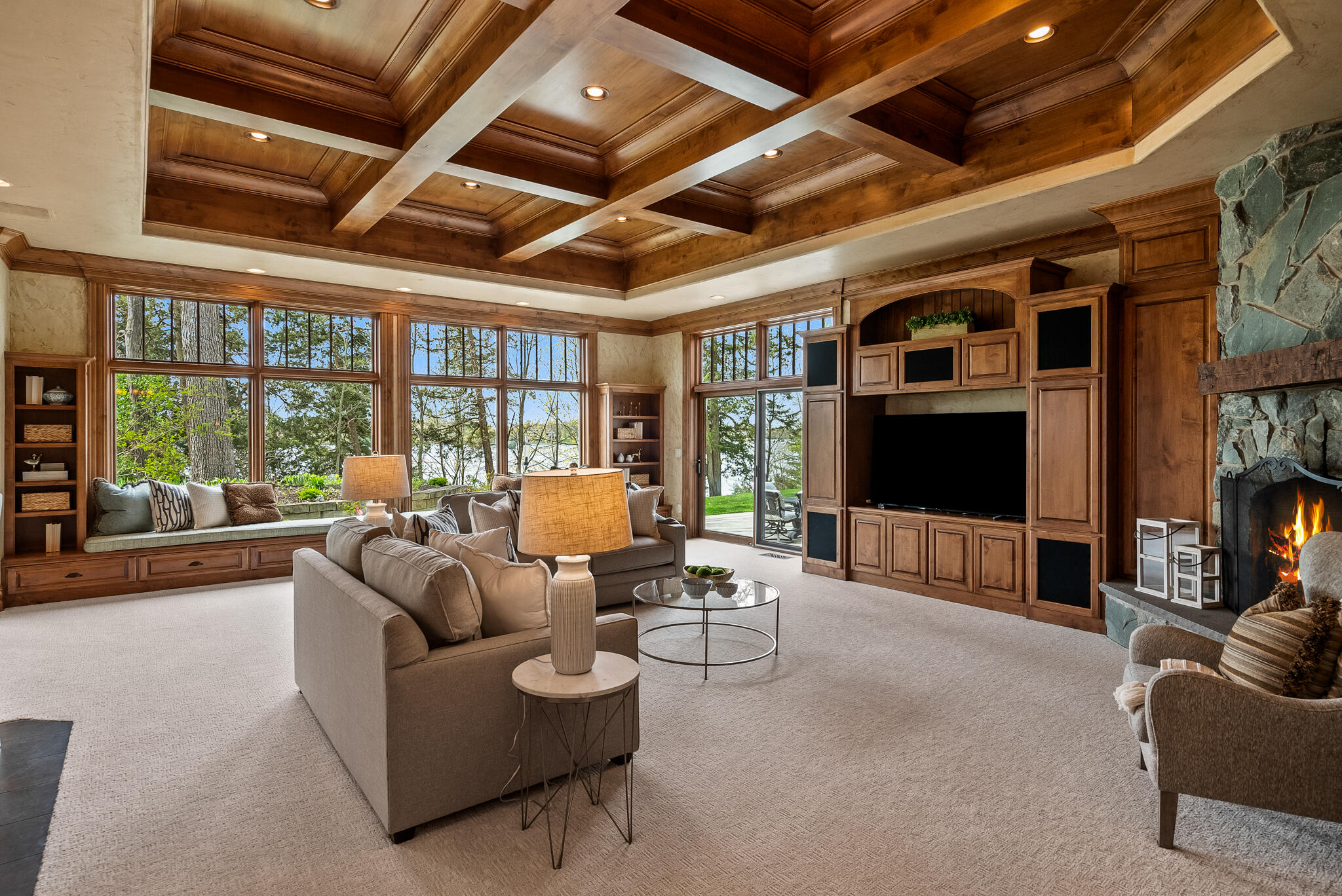 Wisconsin Lake Home for sale (MLS#: 1919354) at 4513 N Hewitts Point Rd, in Oconomowoc Lake, Wisconsin. (12 of 38)