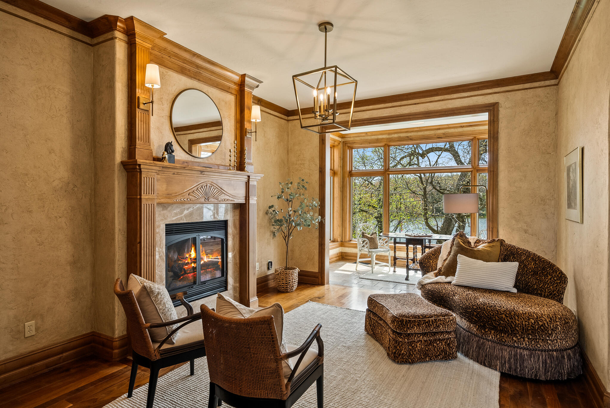 Wisconsin Lake Home for sale (MLS#: 1919354) at 4513 N Hewitts Point Rd, in Oconomowoc Lake, Wisconsin. (17 of 38)
