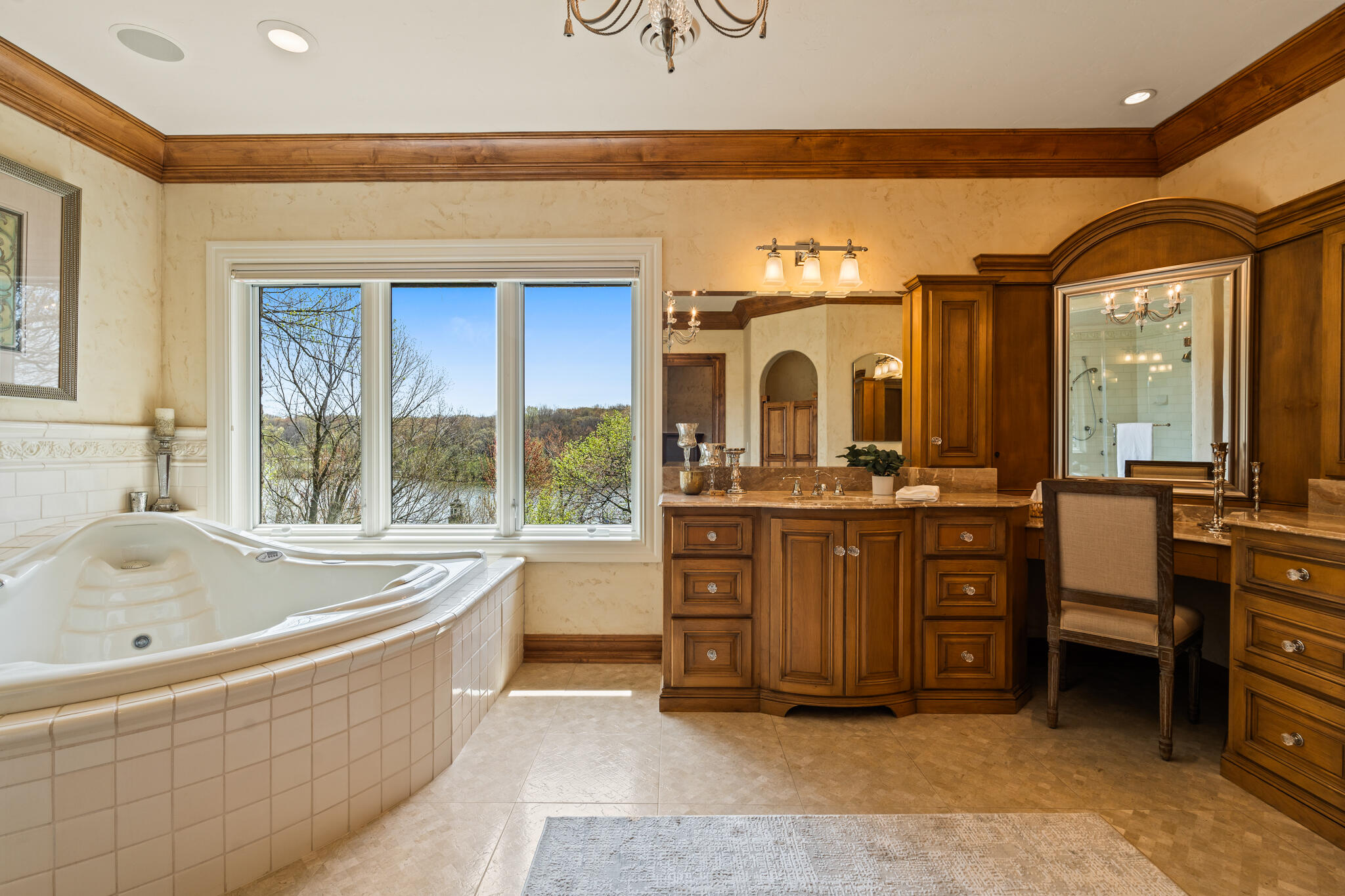 Wisconsin Lake Home for sale (MLS#: 1919354) at 4513 N Hewitts Point Rd, in Oconomowoc Lake, Wisconsin. (20 of 38)