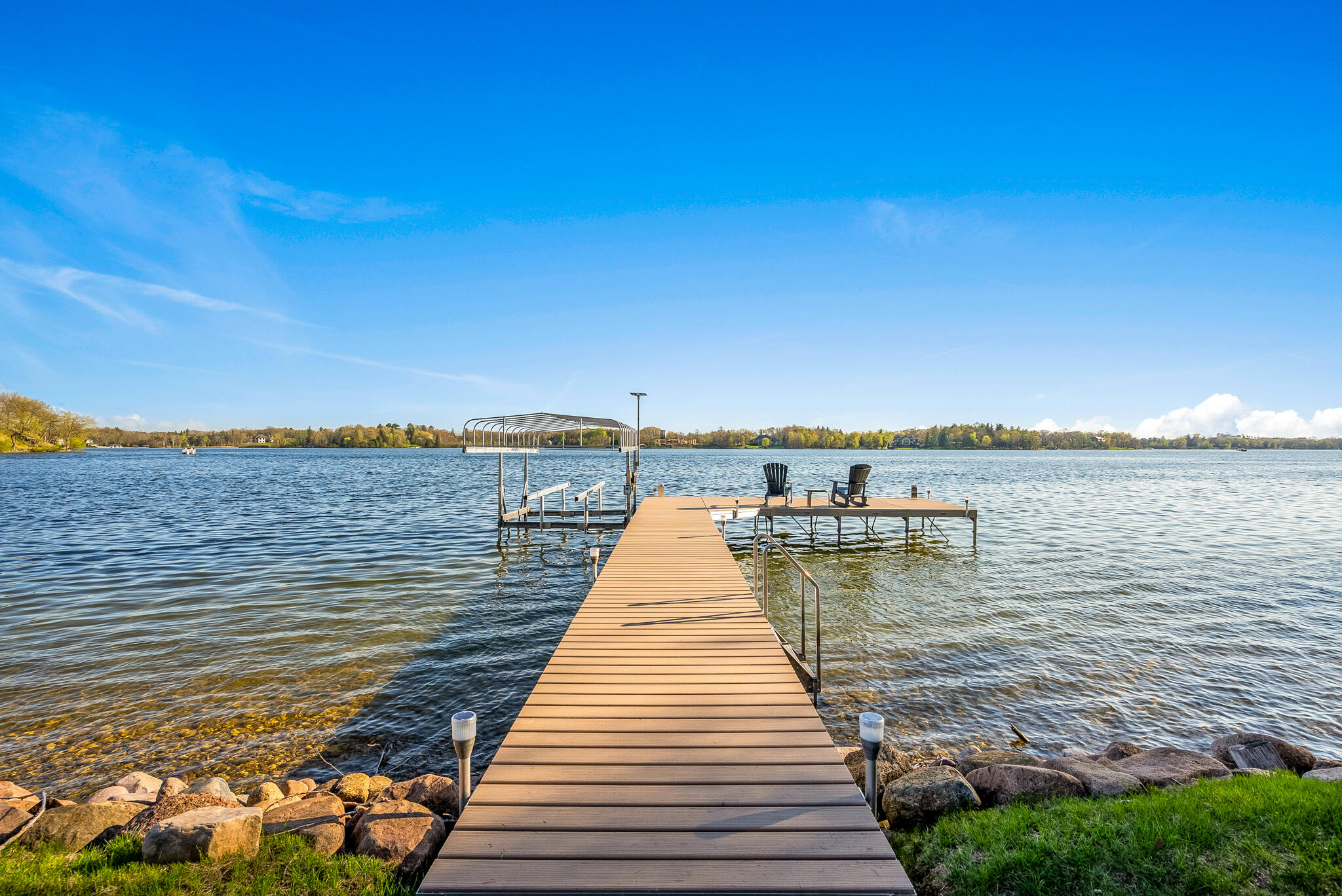 Wisconsin Lake Home for sale (MLS#: 1919354) at 4513 N Hewitts Point Rd, in Oconomowoc Lake, Wisconsin. (33 of 38)