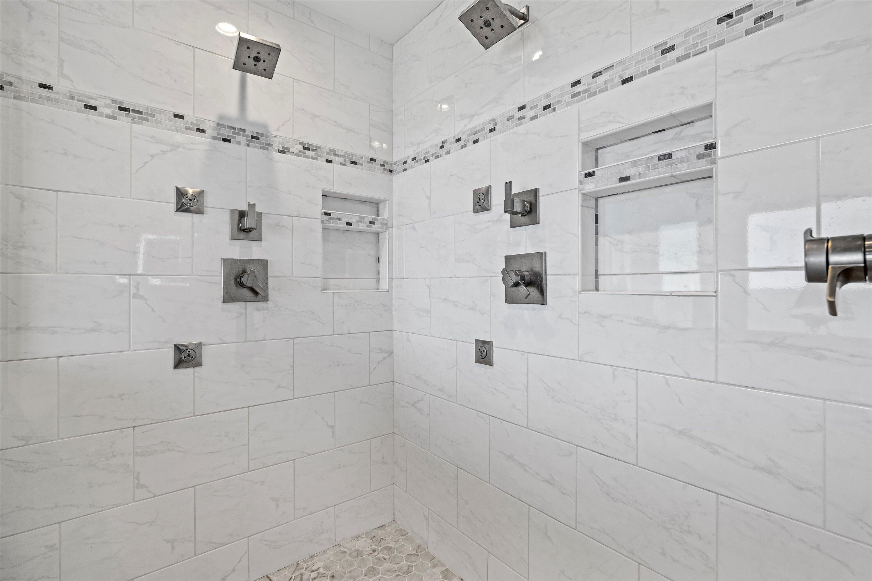 Wisconsin Lake Home for sale (MLS#: 1919414) at 2533  Lakeshore Dr, in Sheboygan, Wisconsin. (38 of 74)