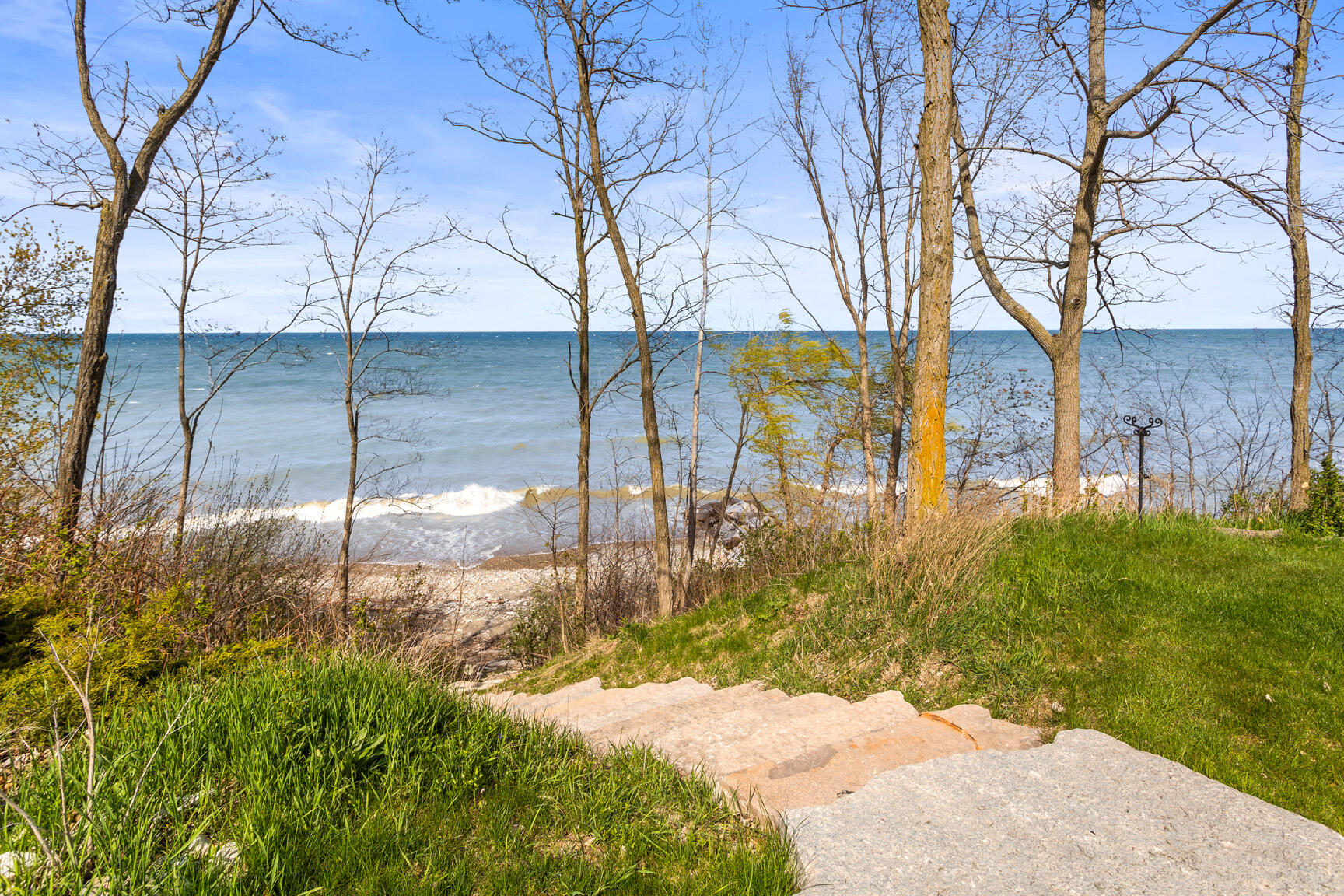 Wisconsin Lake Home for sale (MLS#: 1919462) at 6625  Charles St, in Caledonia, Wisconsin. (22 of 30)