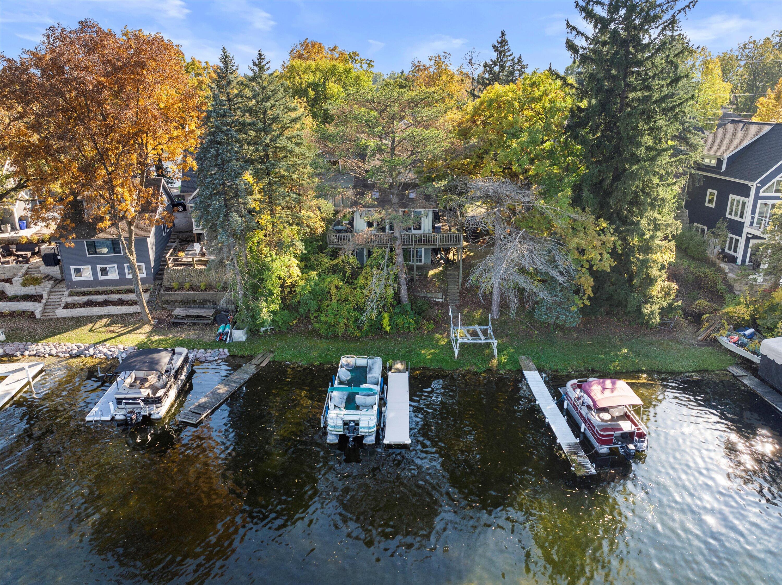Wisconsin Lake Home for sale (MLS#: 1919478) at N53W34956  Road B -, in Oconomowoc, Wisconsin. (15 of 42)