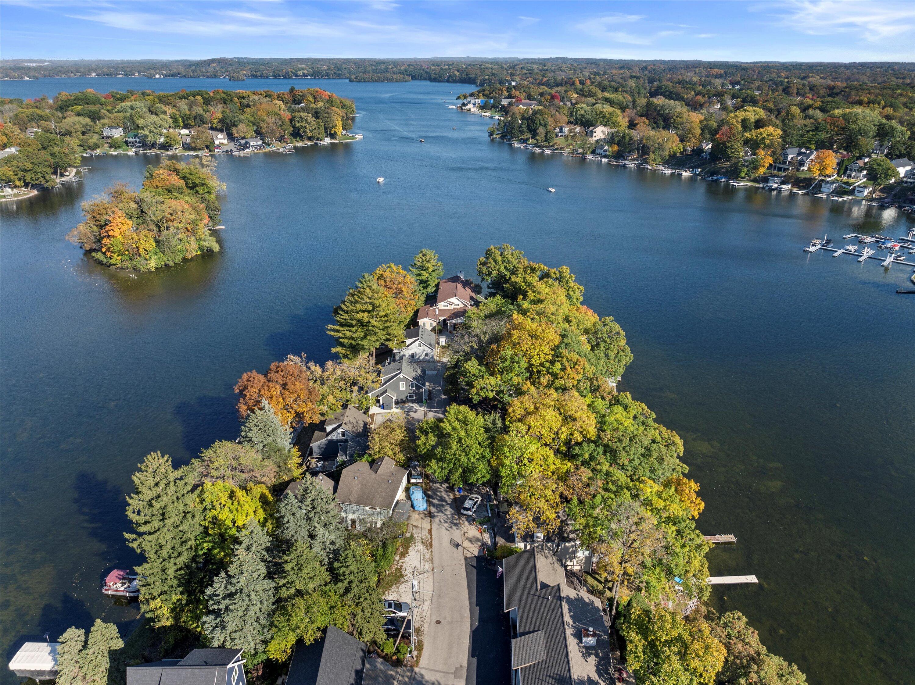 Wisconsin Lake Home for sale (MLS#: 1919478) at N53W34956  Road B -, in Oconomowoc, Wisconsin. (19 of 42)