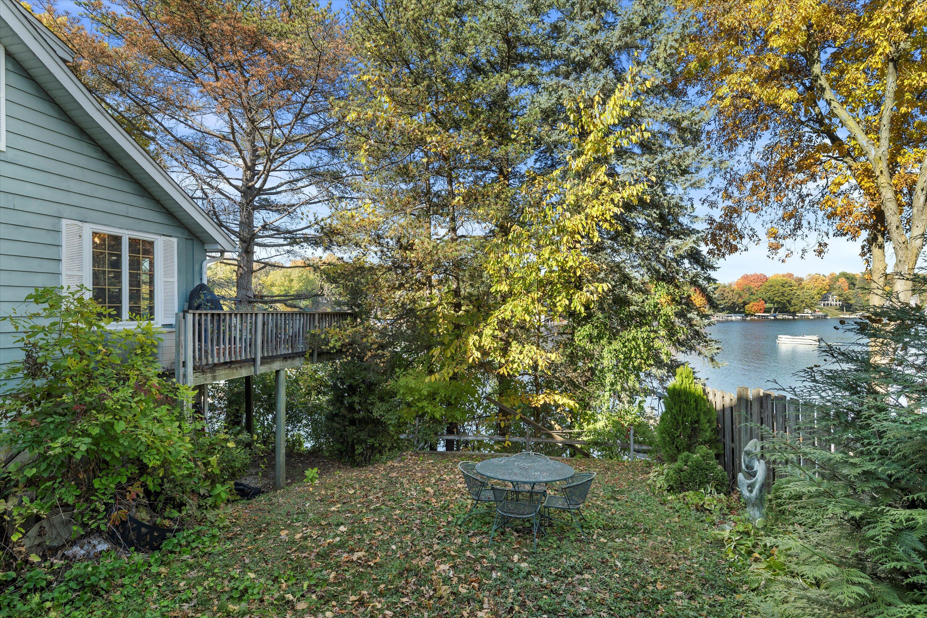 Wisconsin Lake Home for sale (MLS#: 1919478) at N53W34956  Road B -, in Oconomowoc, Wisconsin. (38 of 42)