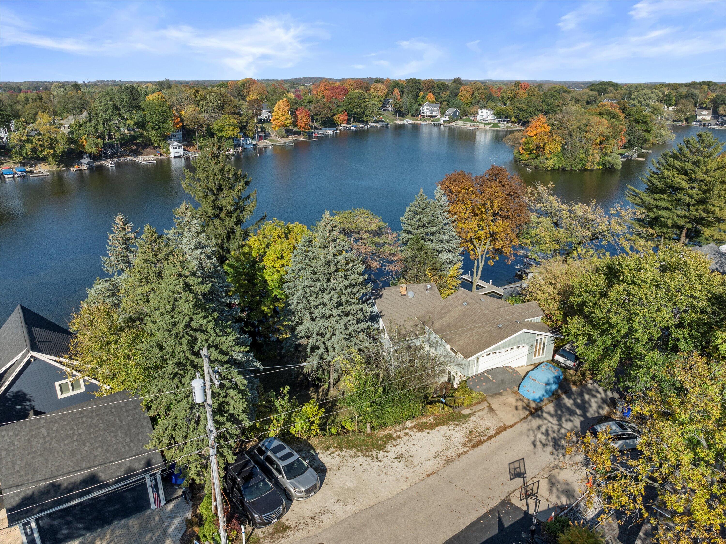 Wisconsin Lake Home for sale (MLS#: 1919478) at N53W34956  Road B -, in Oconomowoc, Wisconsin. (7 of 42)